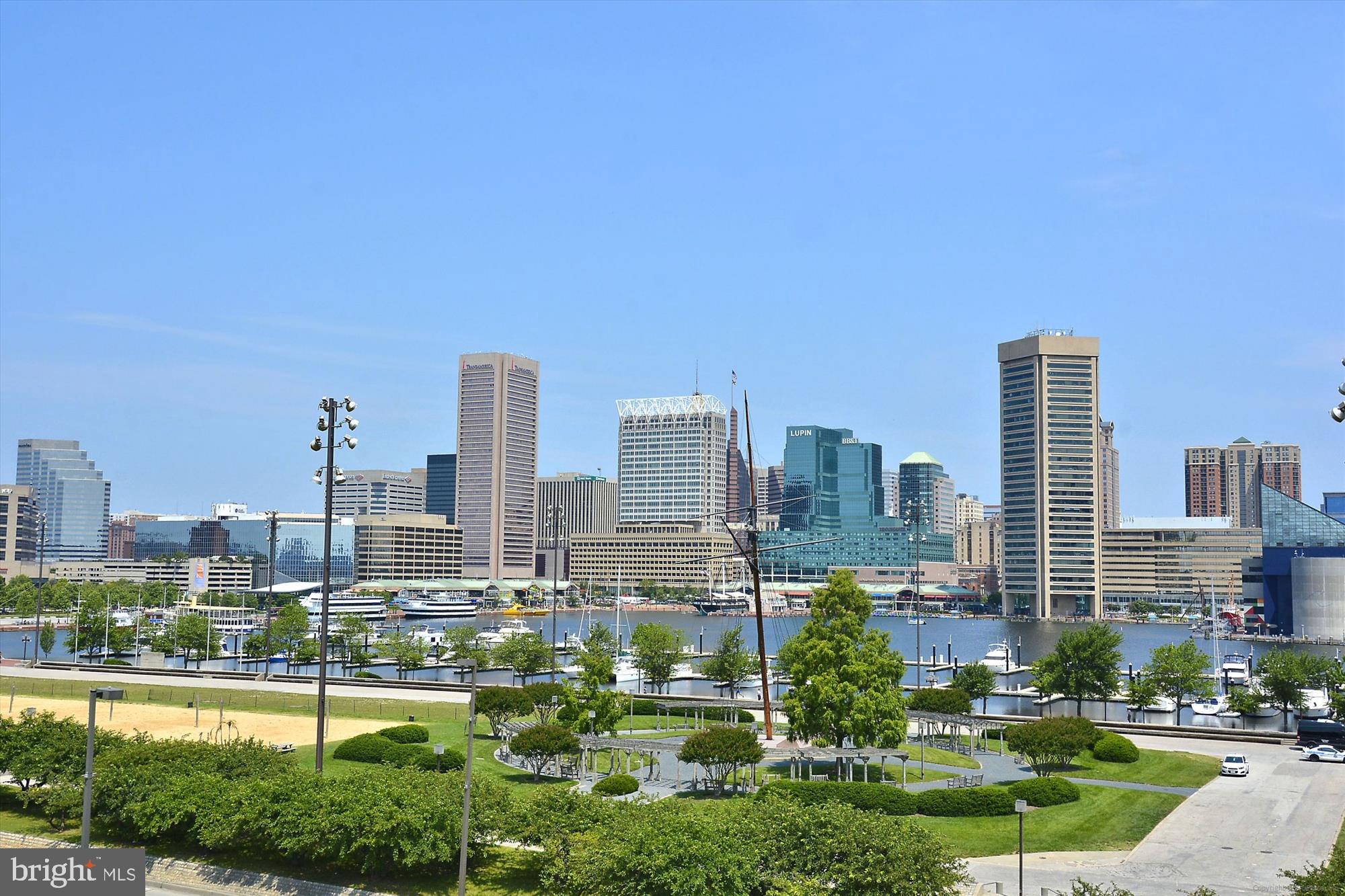 HARBOR EAST - Residential