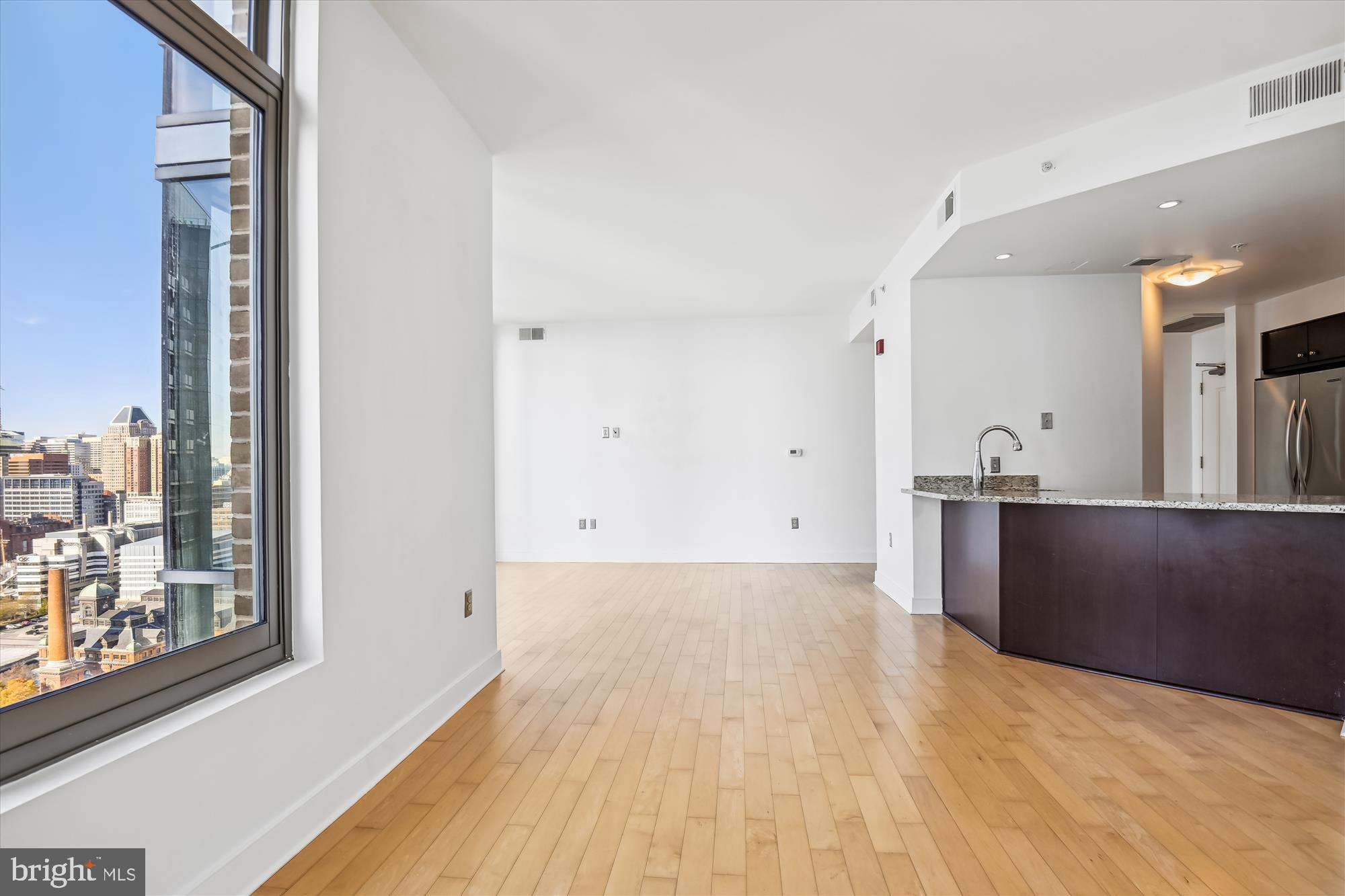 HARBOR EAST - Residential