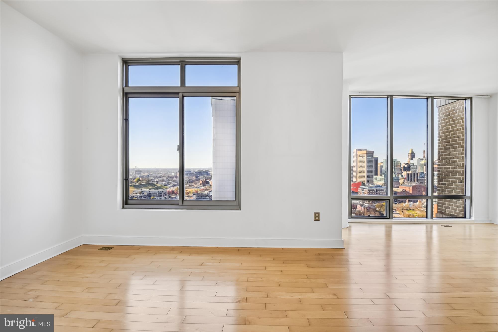 HARBOR EAST - Residential