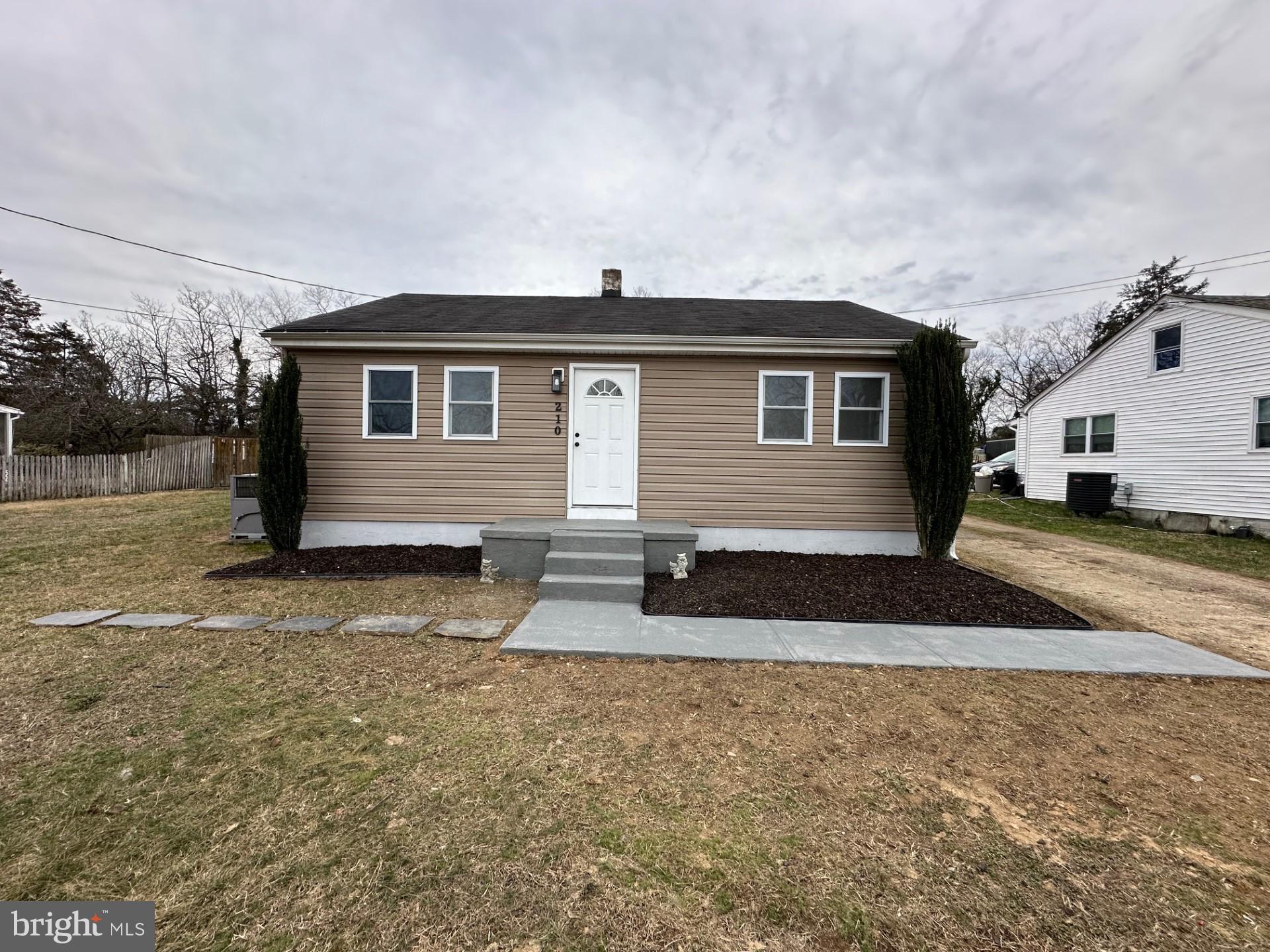 CEDAR BLUFF - Residential Lease