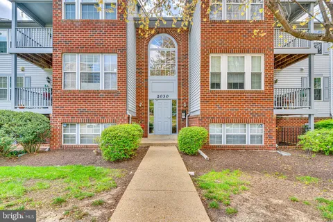 2030 Alice Avenue Unit 2030-102, Oxon Hill, MD MLS: MDPG2149006