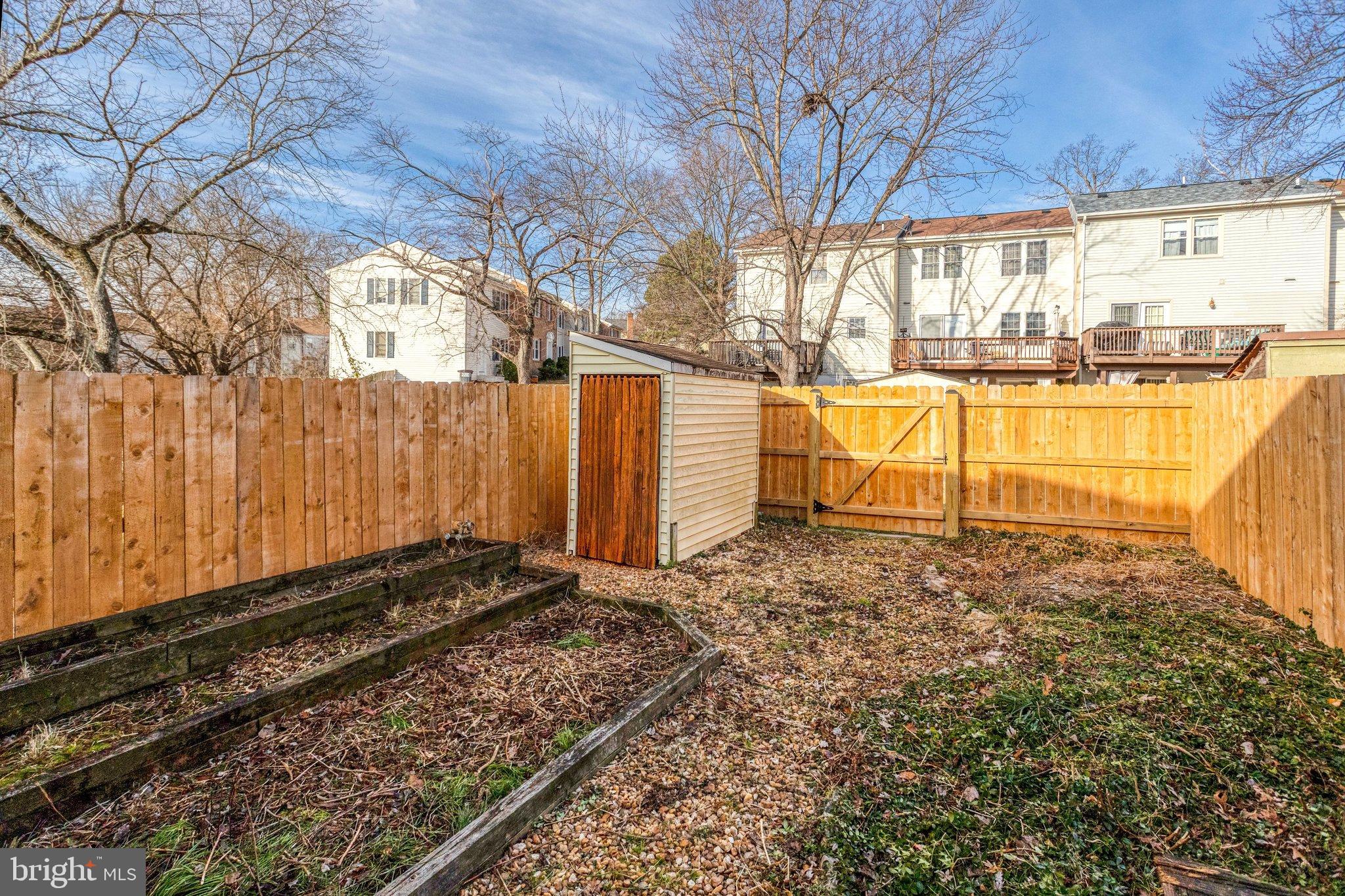 LAKE RIDGE - Residential