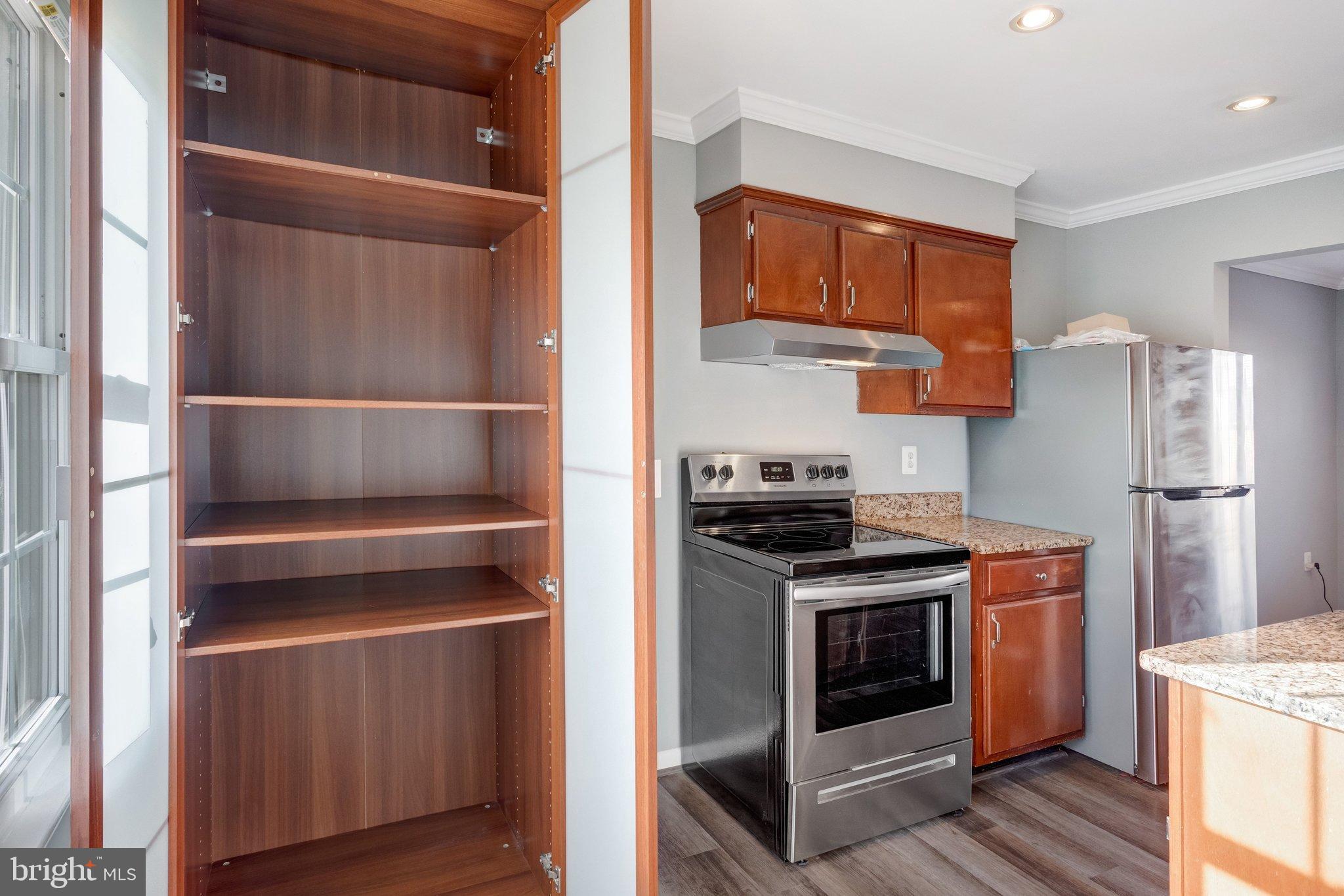 LAKE RIDGE - Residential