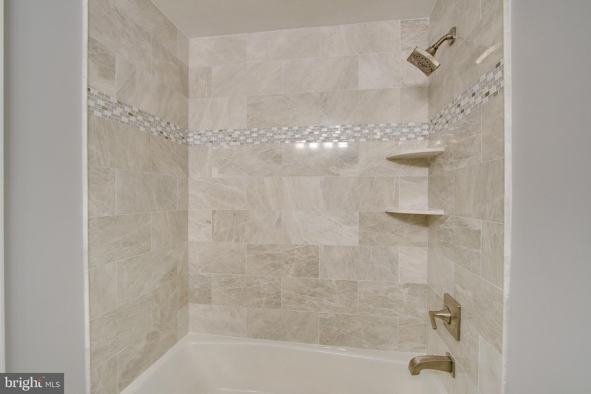 INNER HARBOR - Residential Lease