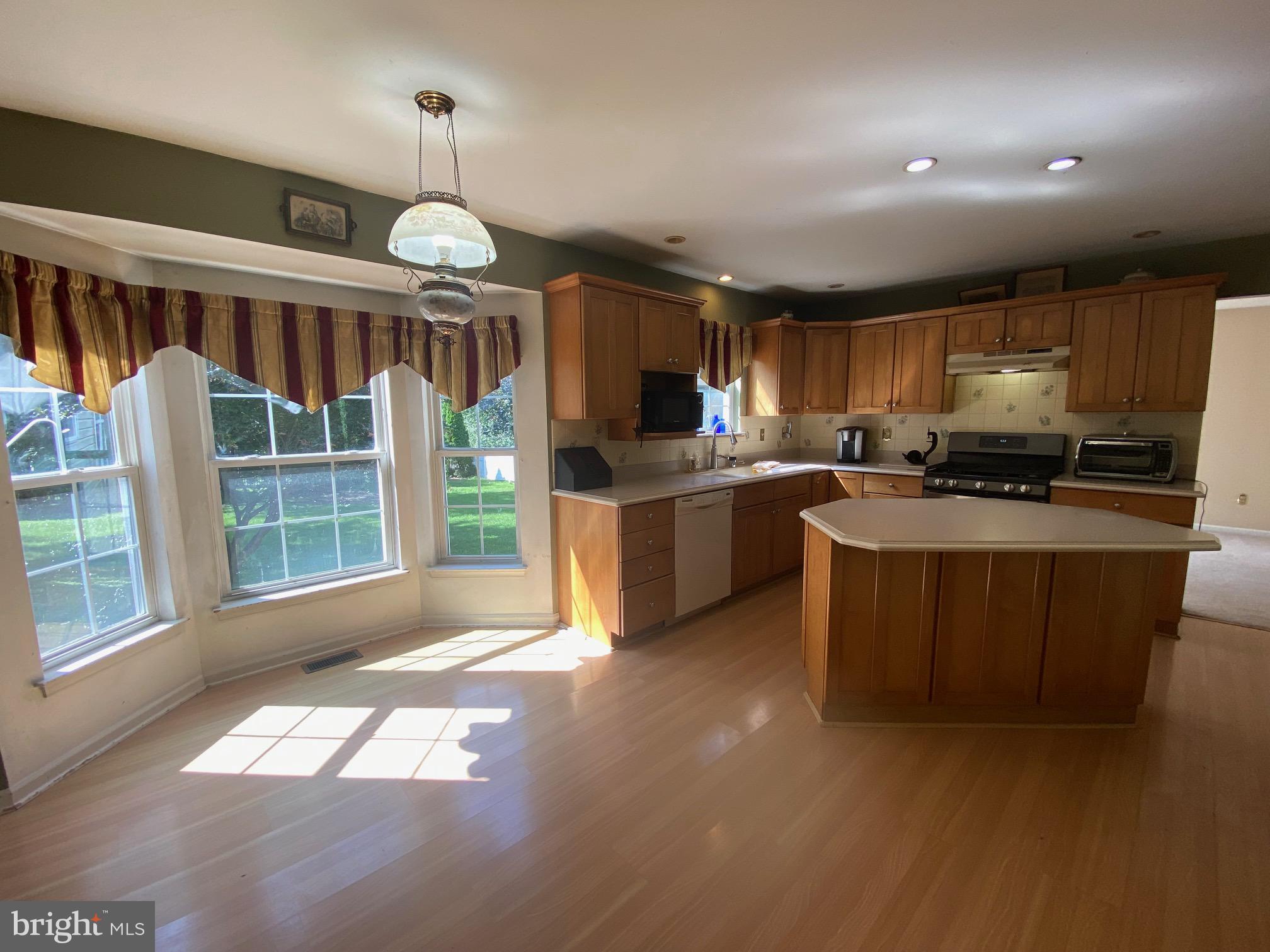 2553 ROMIG ROAD