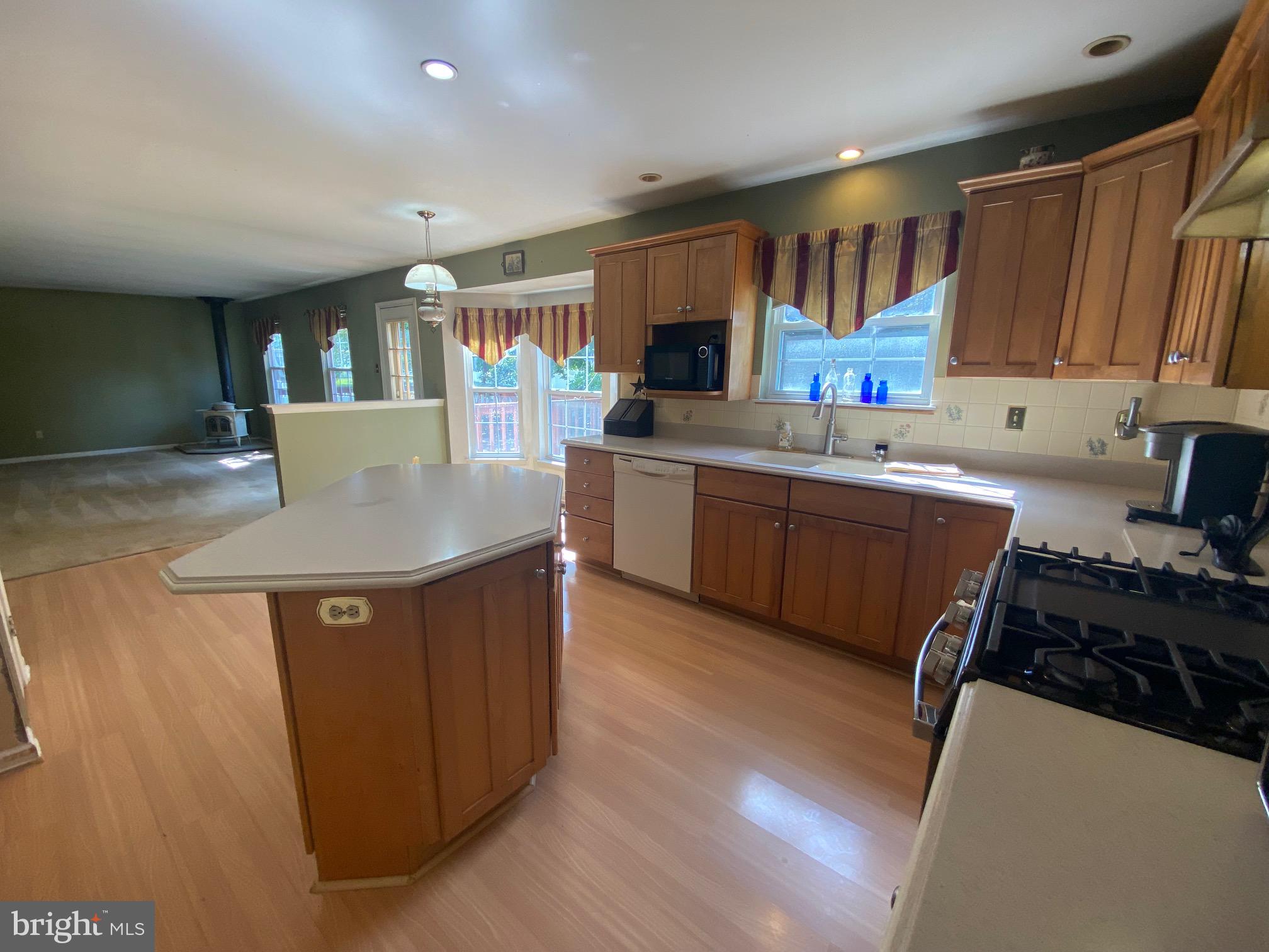 2553 ROMIG ROAD