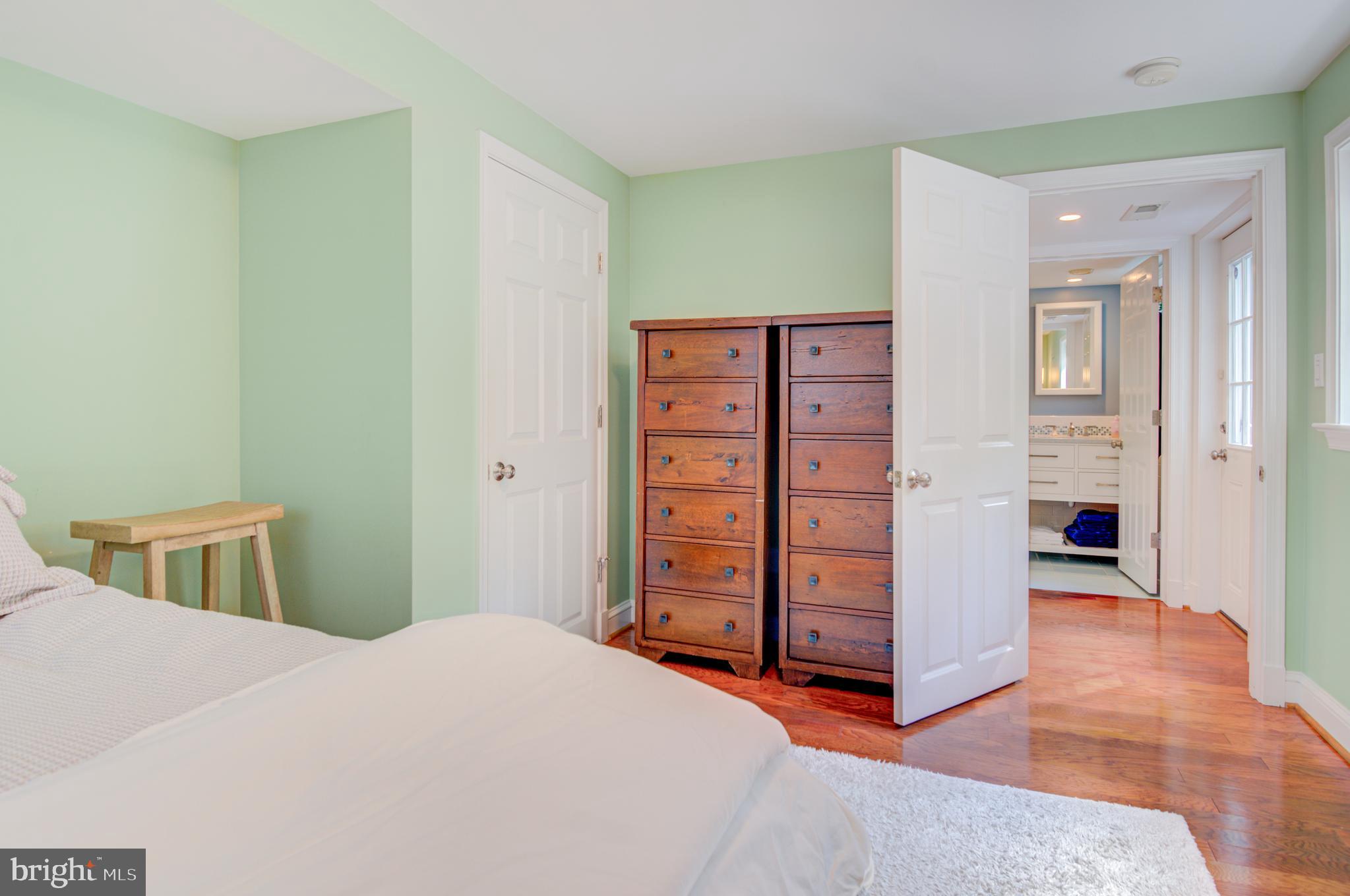 BURNING TREE VALLEY - Residential