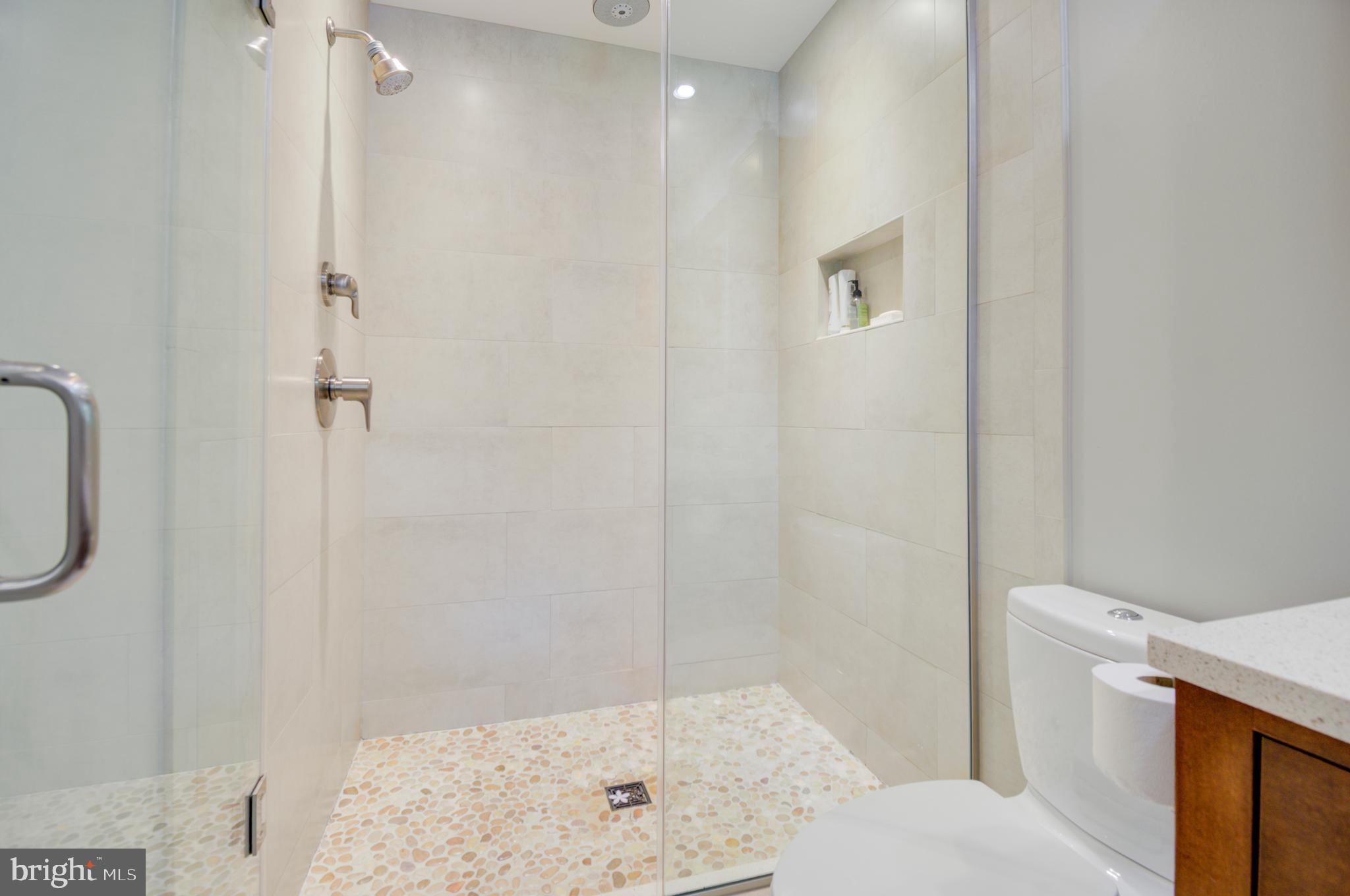 BURNING TREE VALLEY - Residential