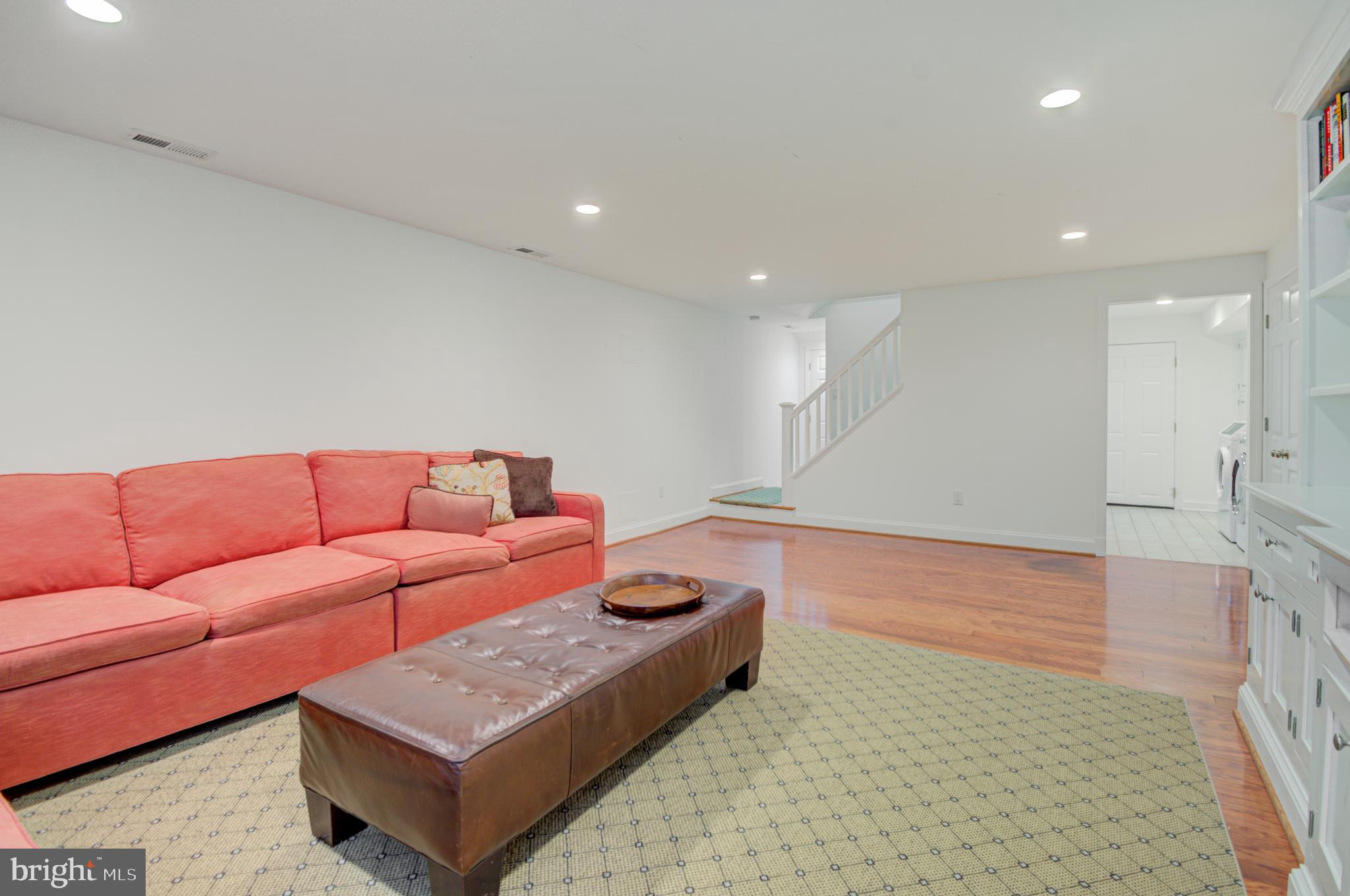 BURNING TREE VALLEY - Residential