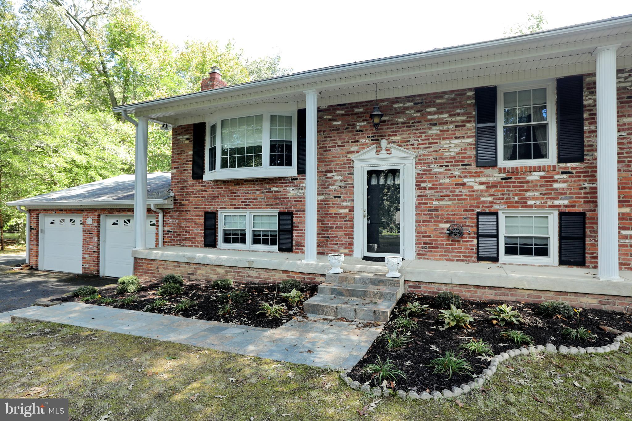 COLUMBIA PARK - Residential