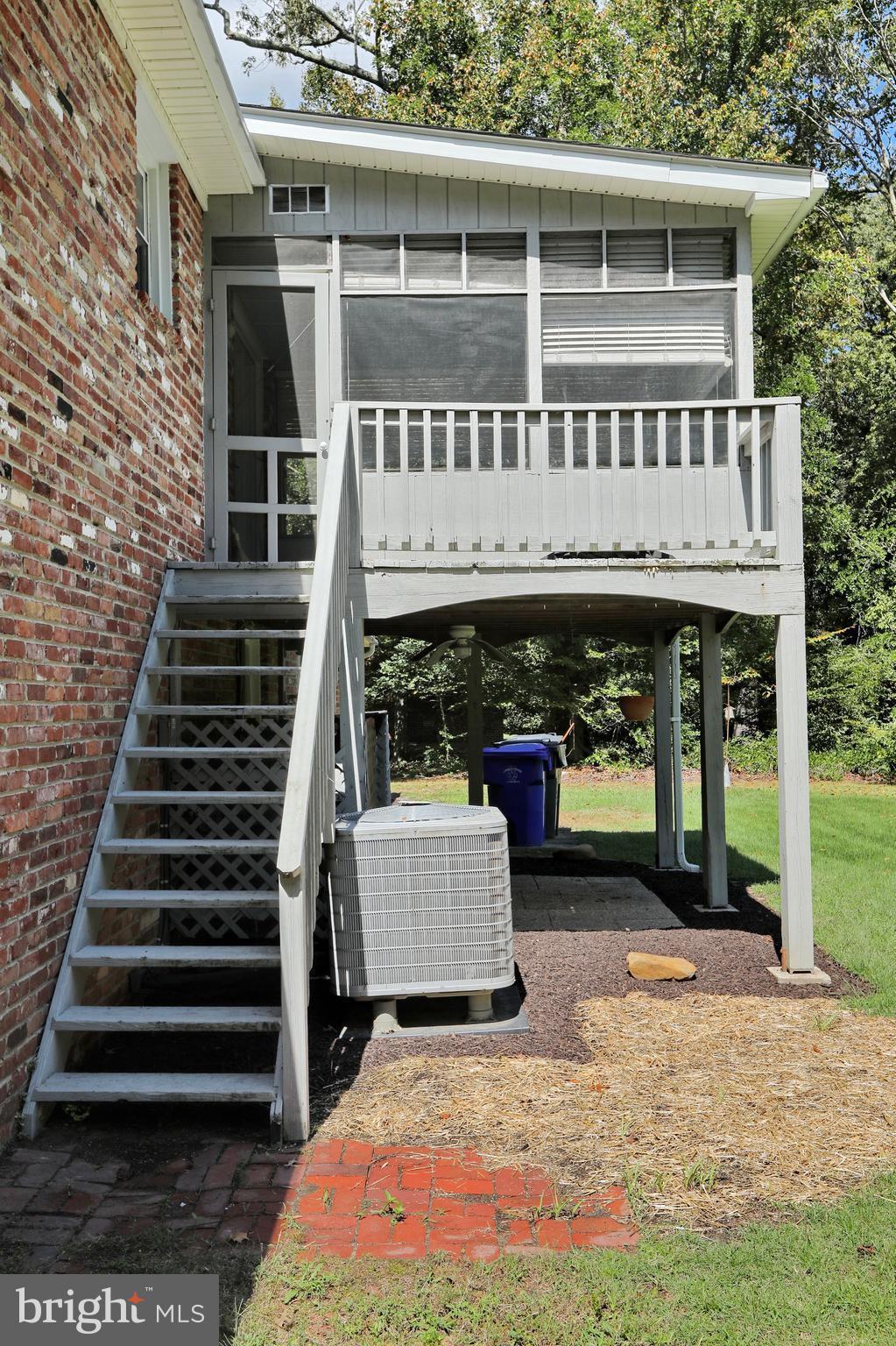 COLUMBIA PARK - Residential