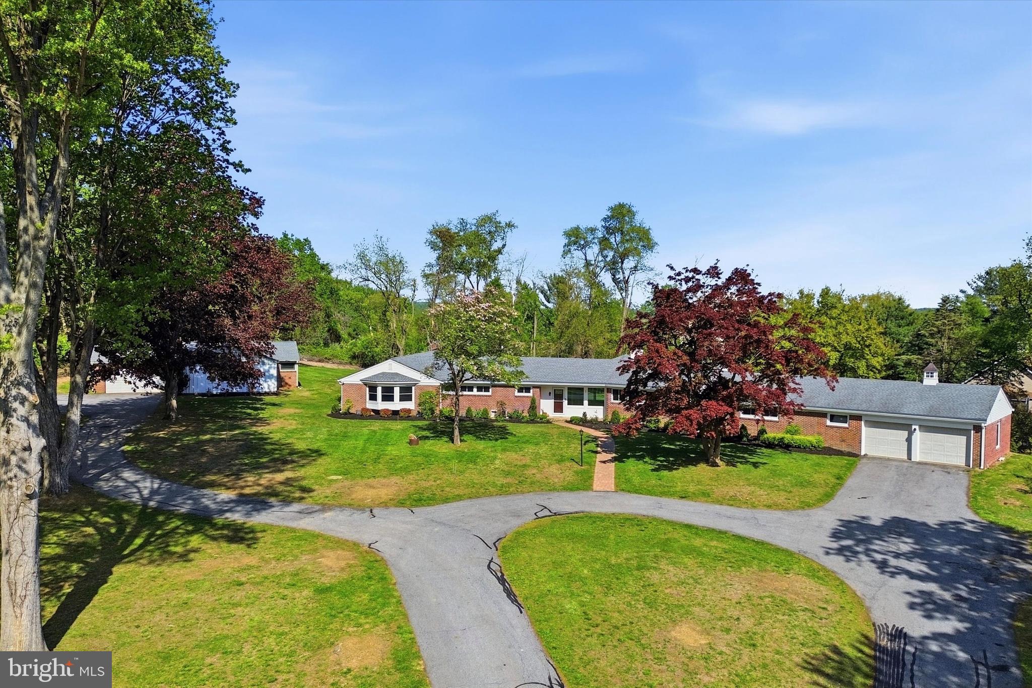 110 PONDS EDGE DRIVE