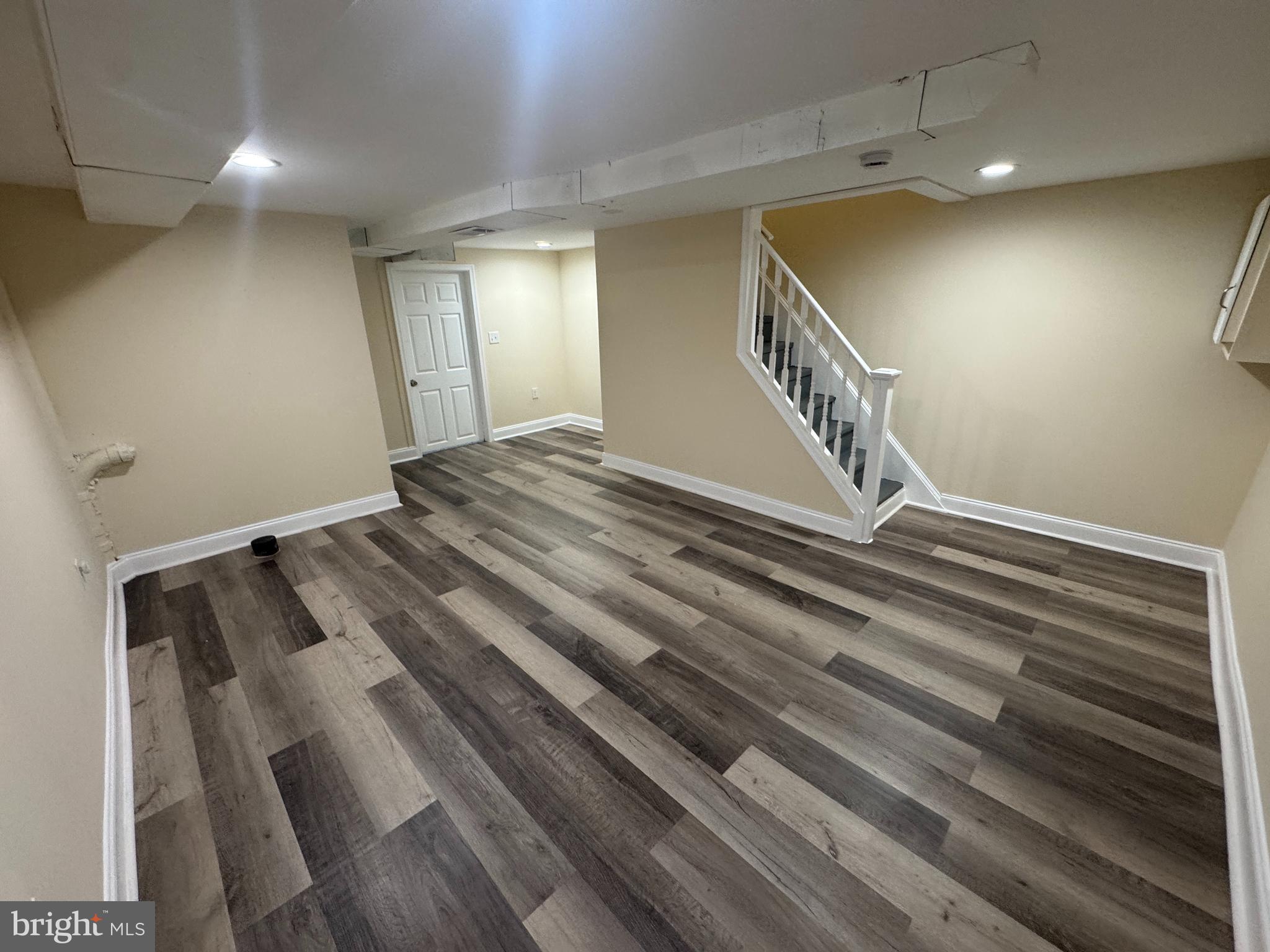 BEVERLY HILLS - Residential Lease