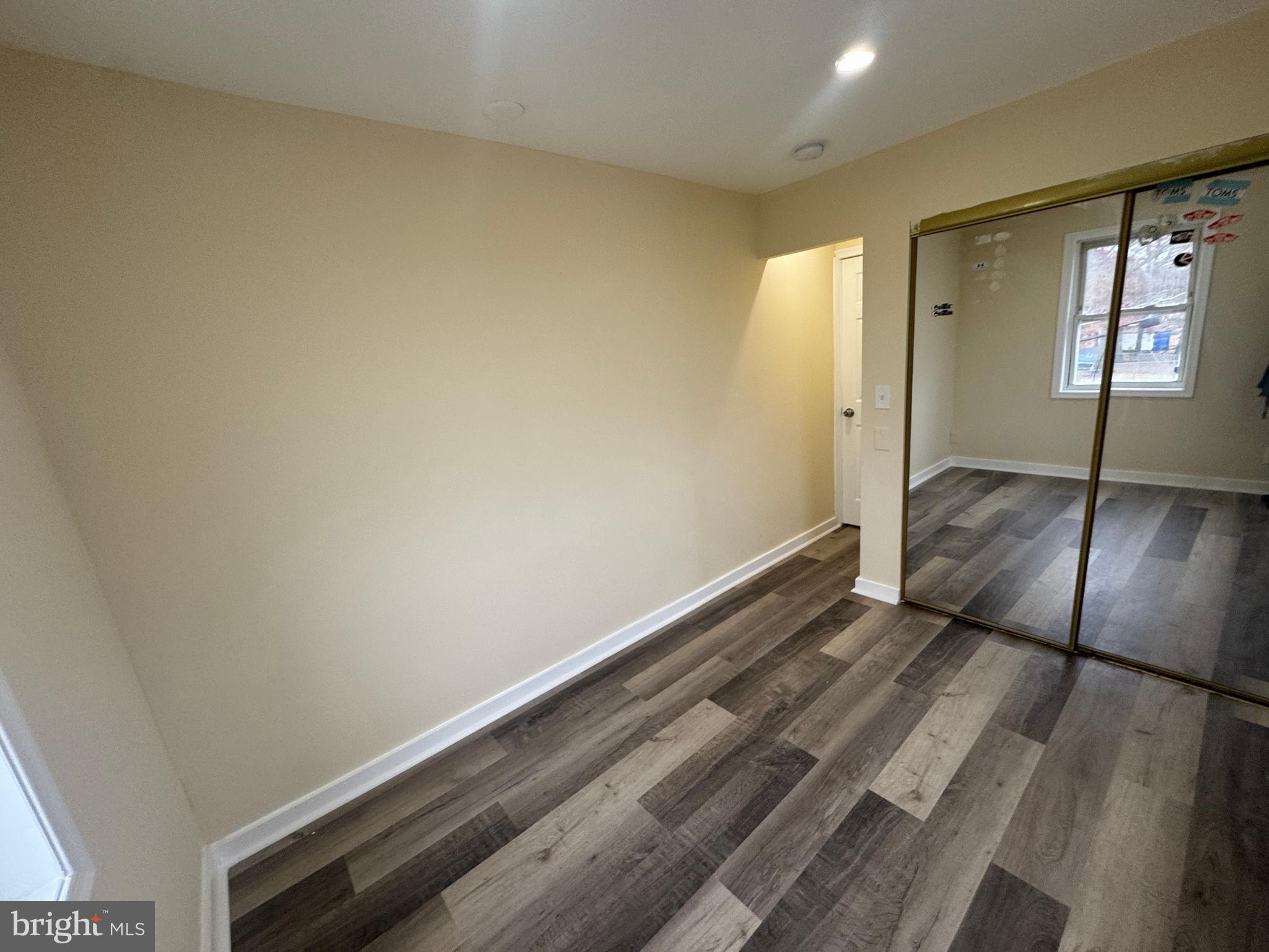 BEVERLY HILLS - Residential Lease