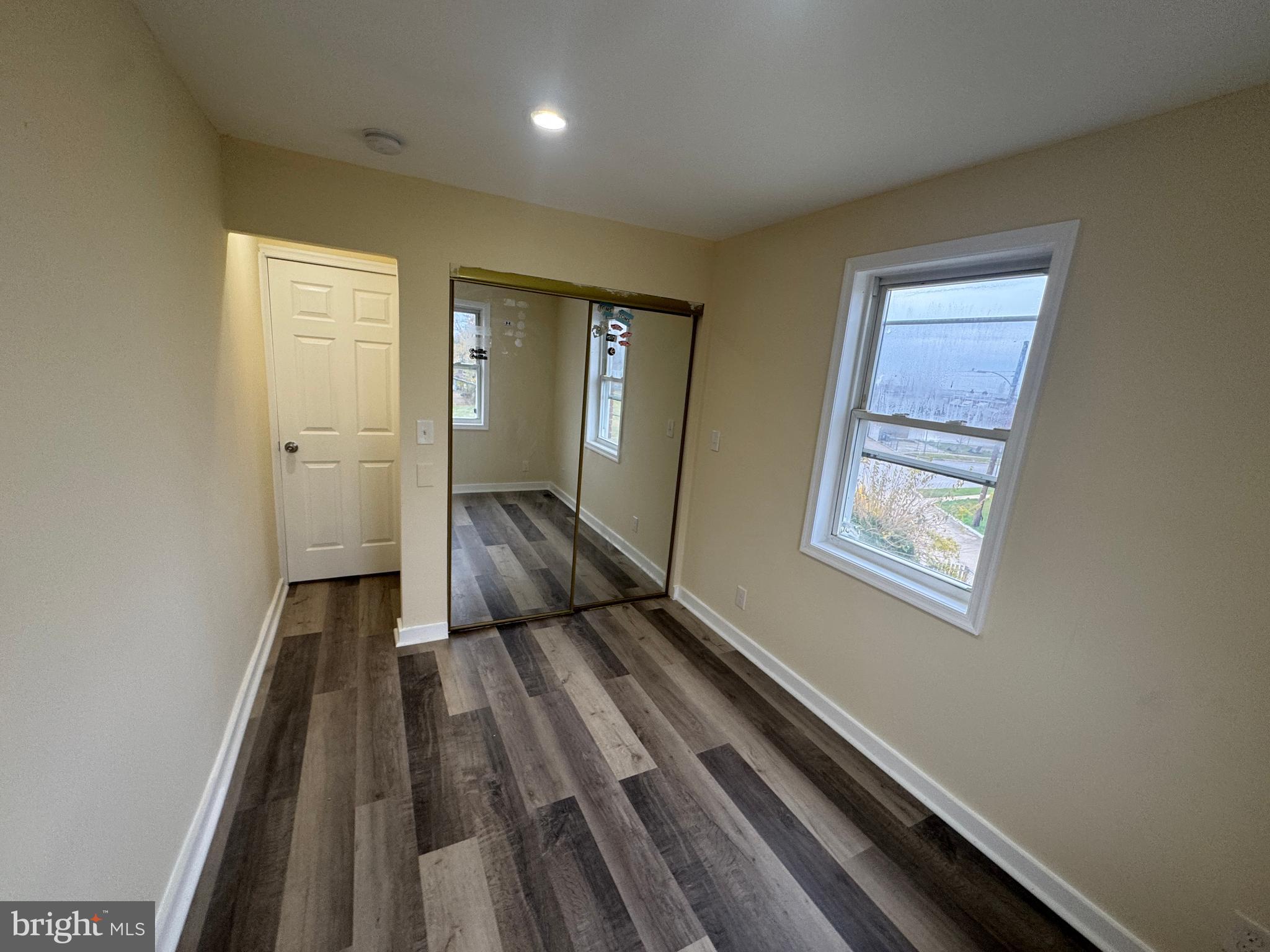 BEVERLY HILLS - Residential Lease