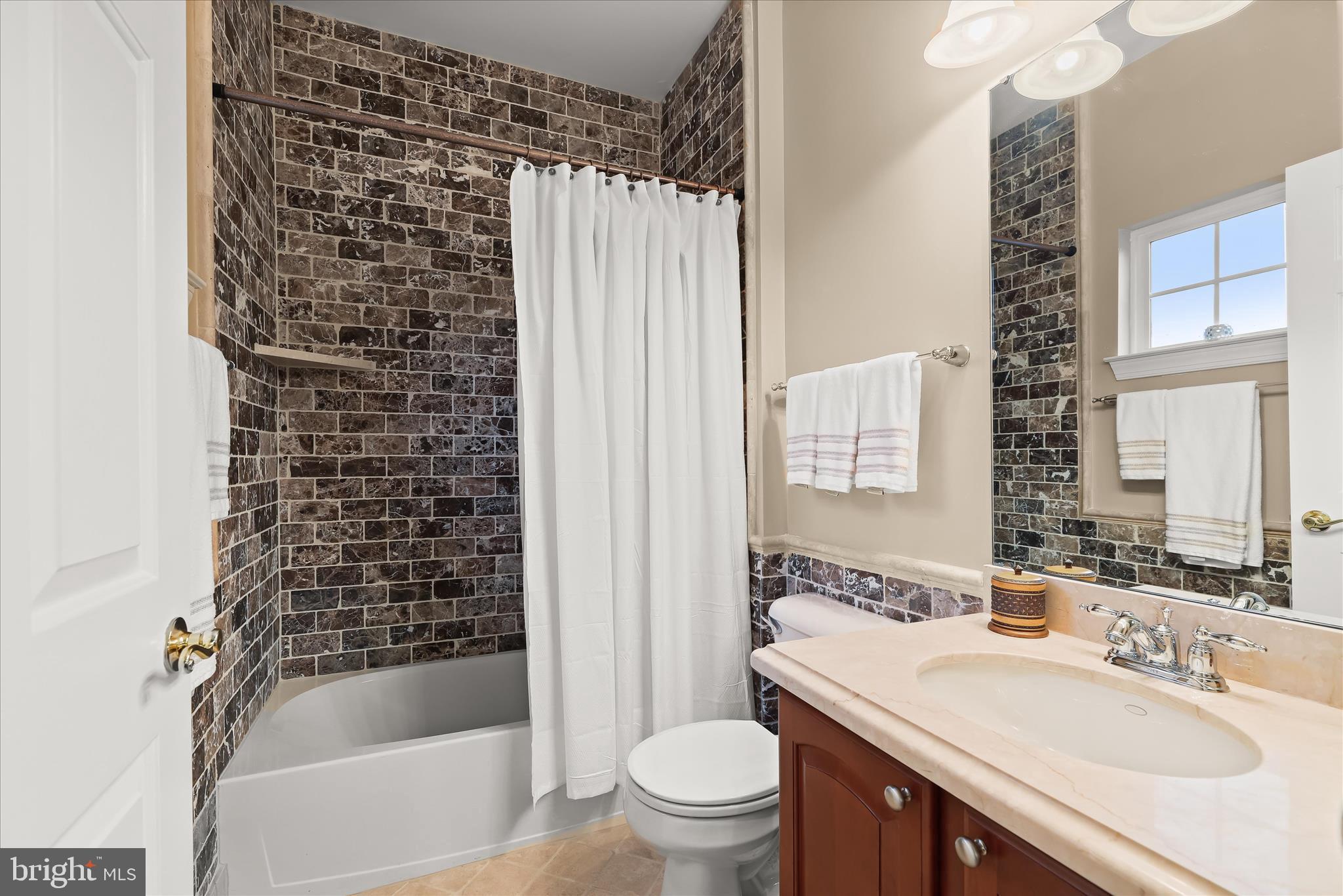 FREEDOM HILLS FARM - Residential