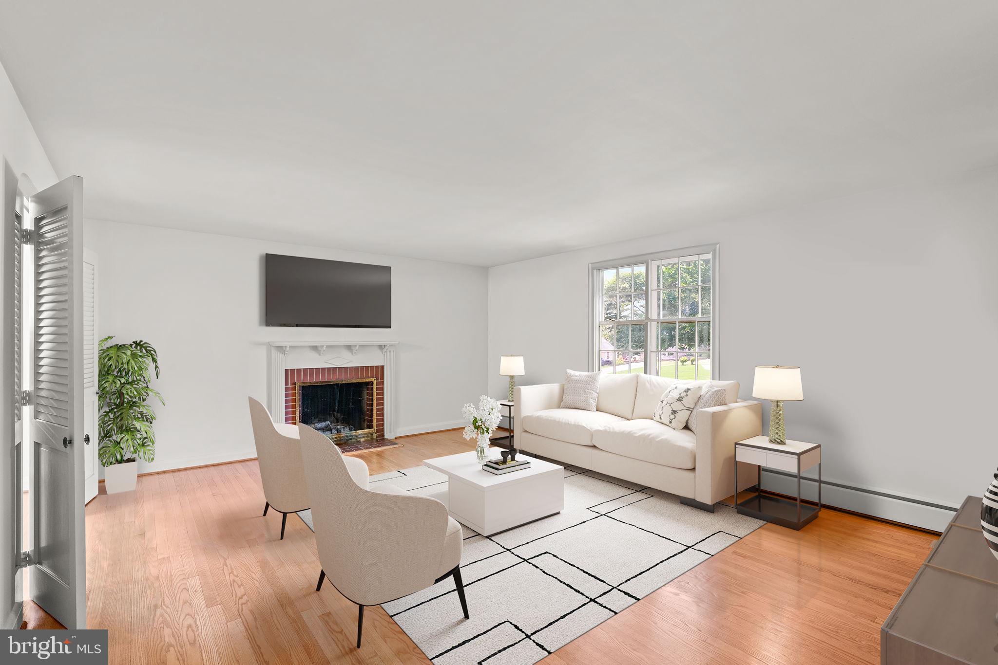 825 FAIRWAY AVENUE