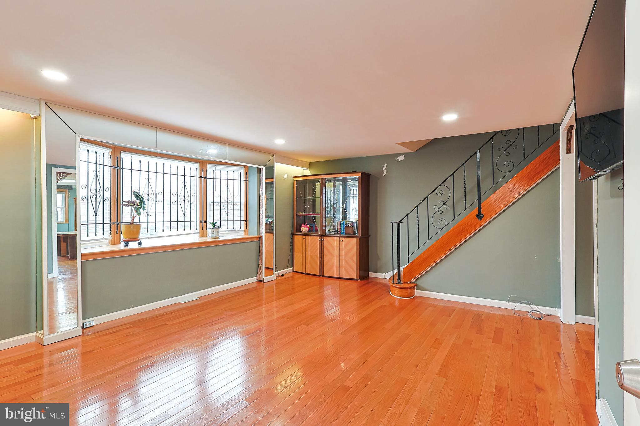 RHAWNHURST - Residential