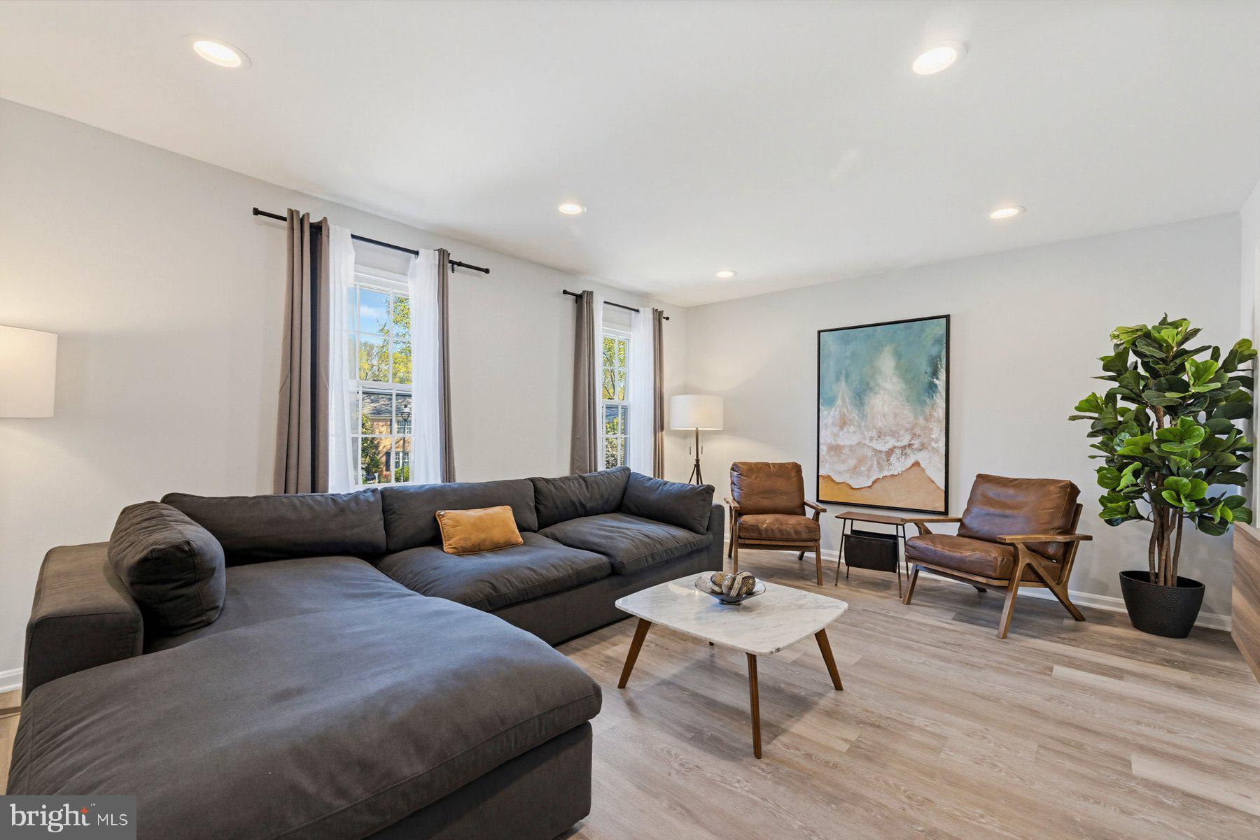 7305 LANGSFORD COURT