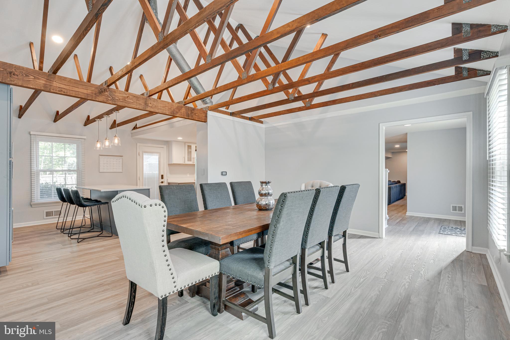 MONTGOMERY SQUARE - Residential