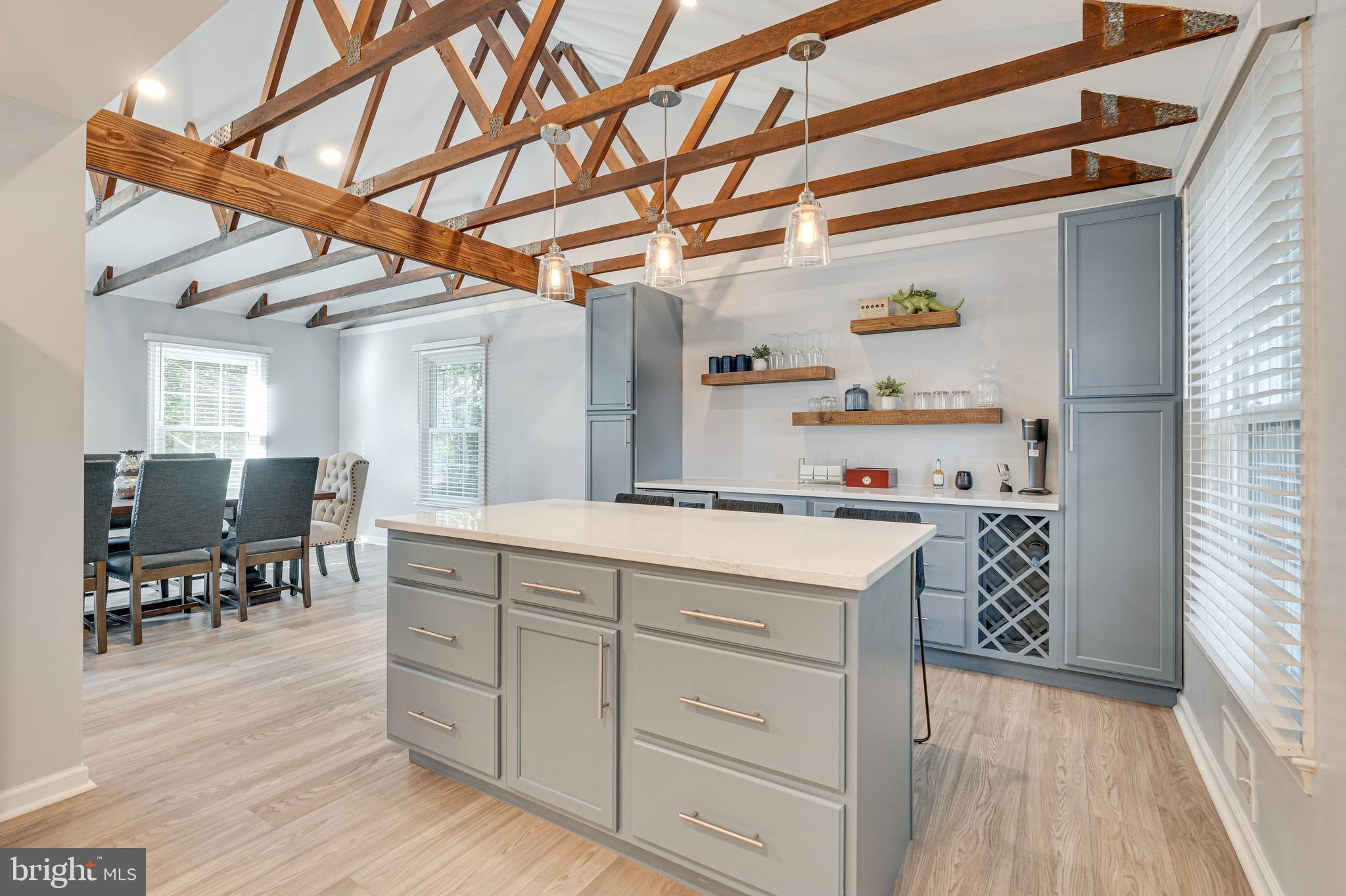 MONTGOMERY SQUARE - Residential