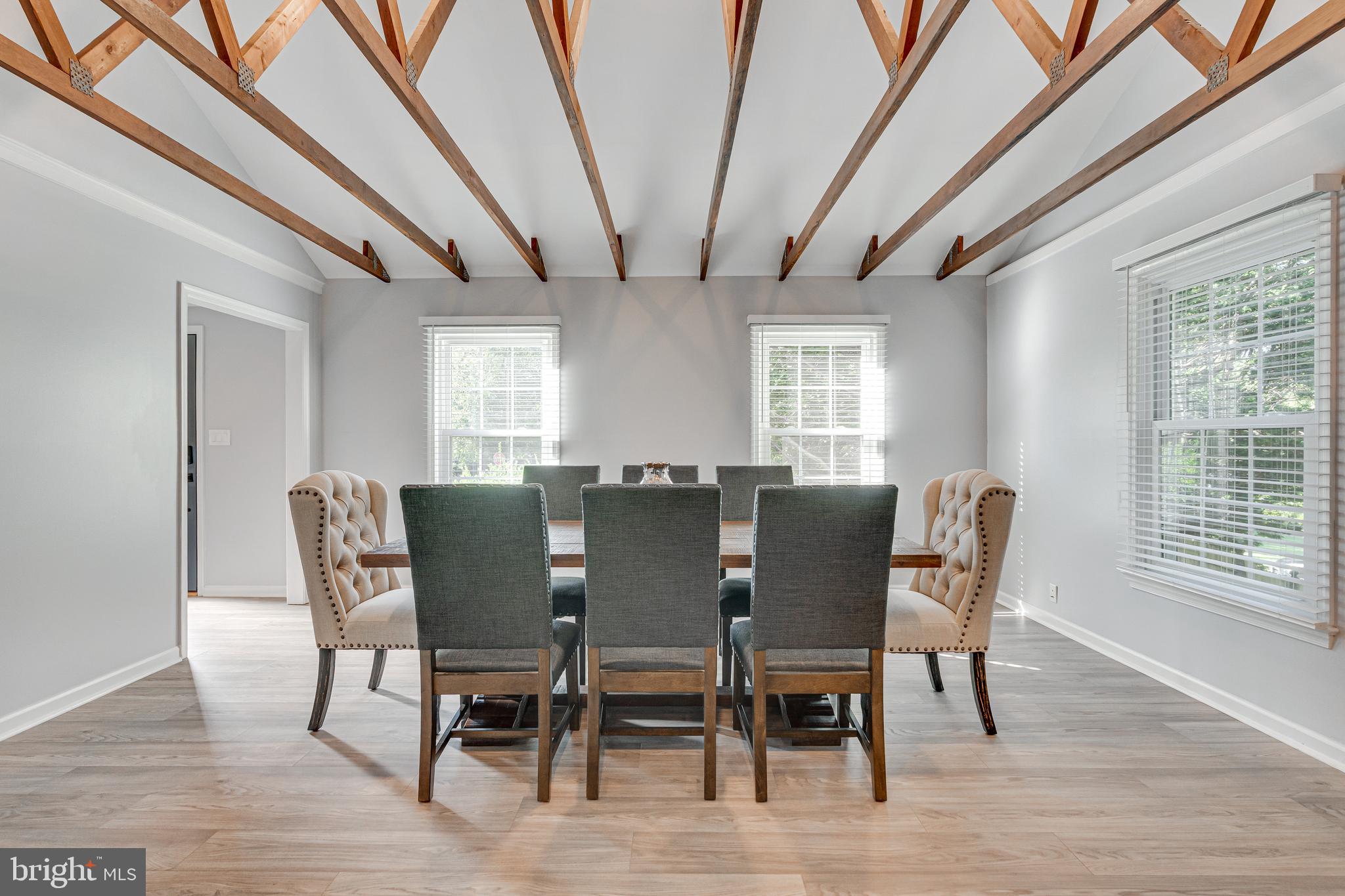 MONTGOMERY SQUARE - Residential