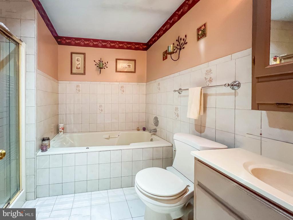 FAIRLESS HILLS - Residential