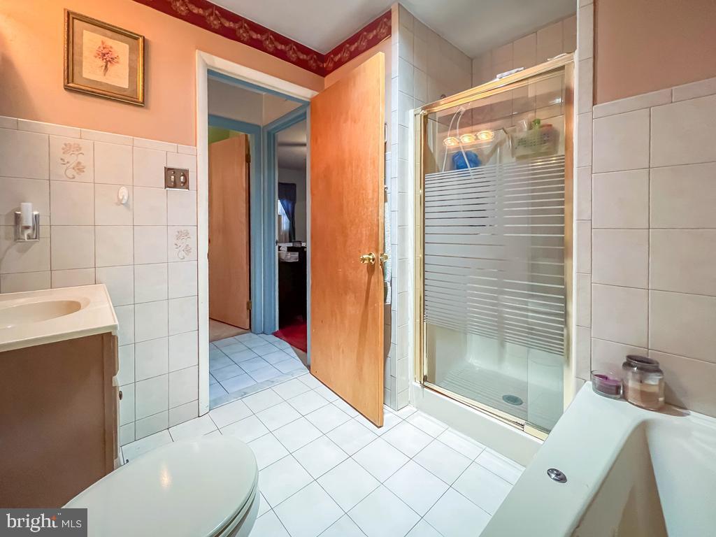 FAIRLESS HILLS - Residential