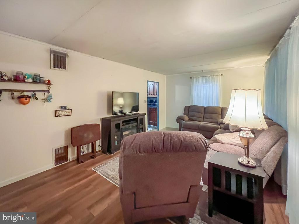 FAIRLESS HILLS - Residential