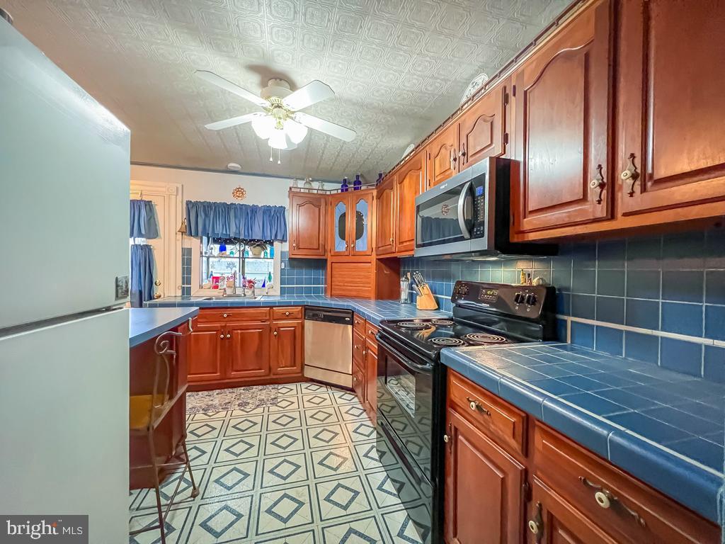 FAIRLESS HILLS - Residential