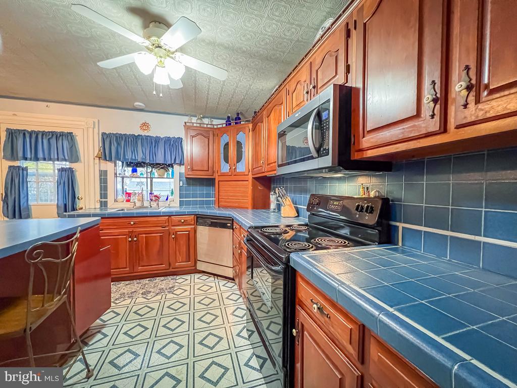 FAIRLESS HILLS - Residential