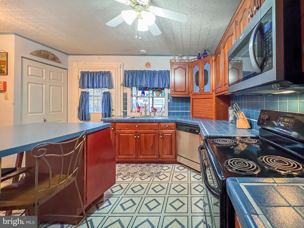 FAIRLESS HILLS - Residential