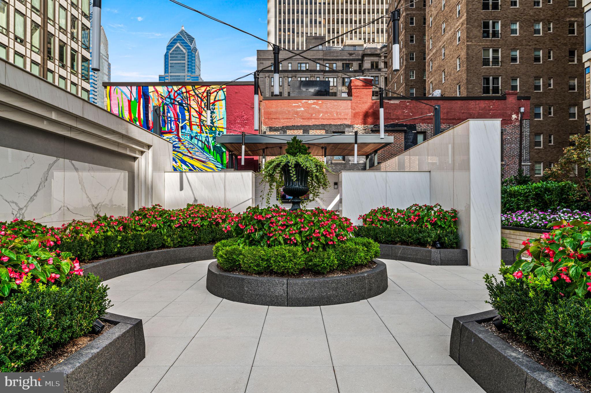 RITTENHOUSE SQUARE - Residential