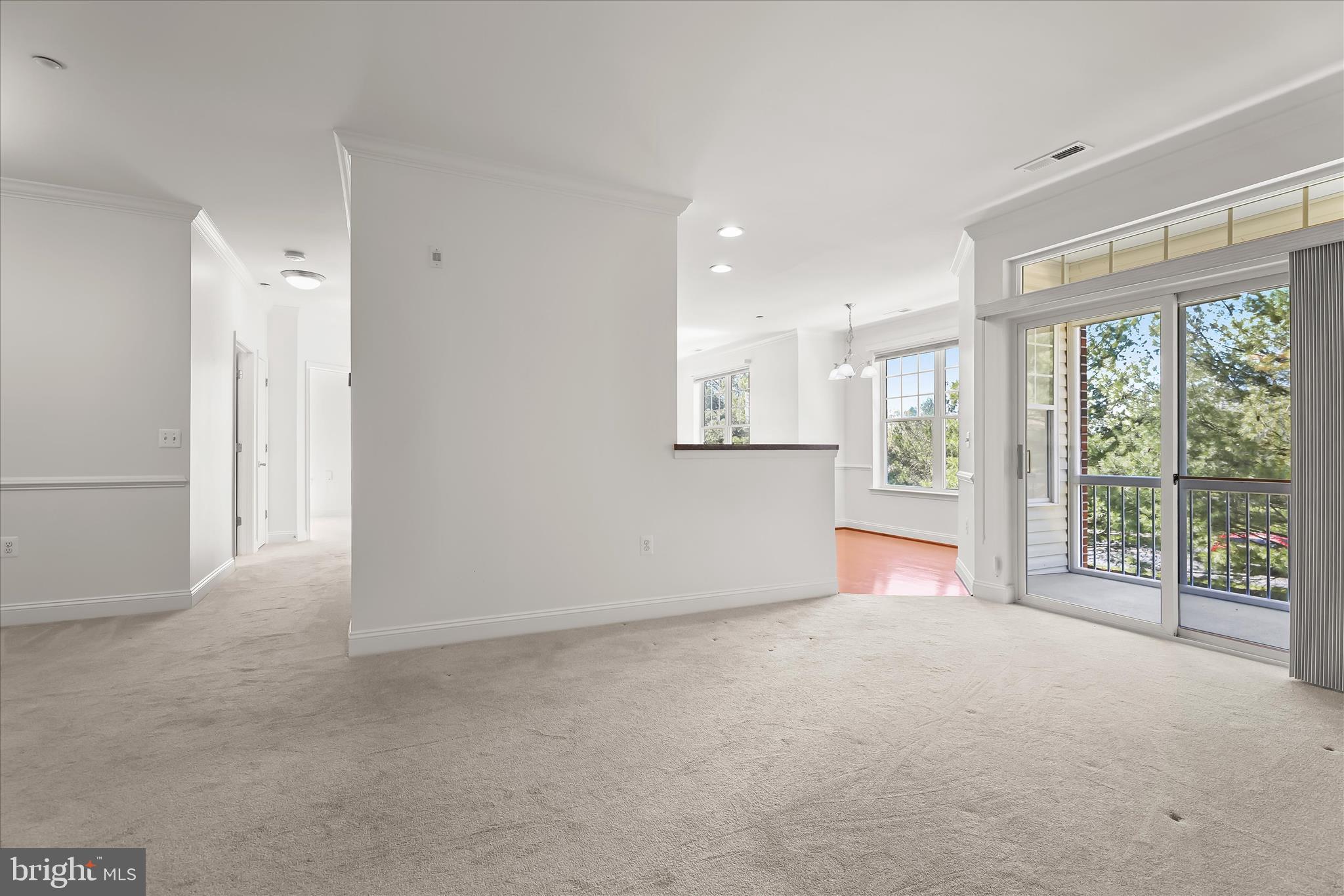 TIREE LAND CONDOMINIUMS - Residential