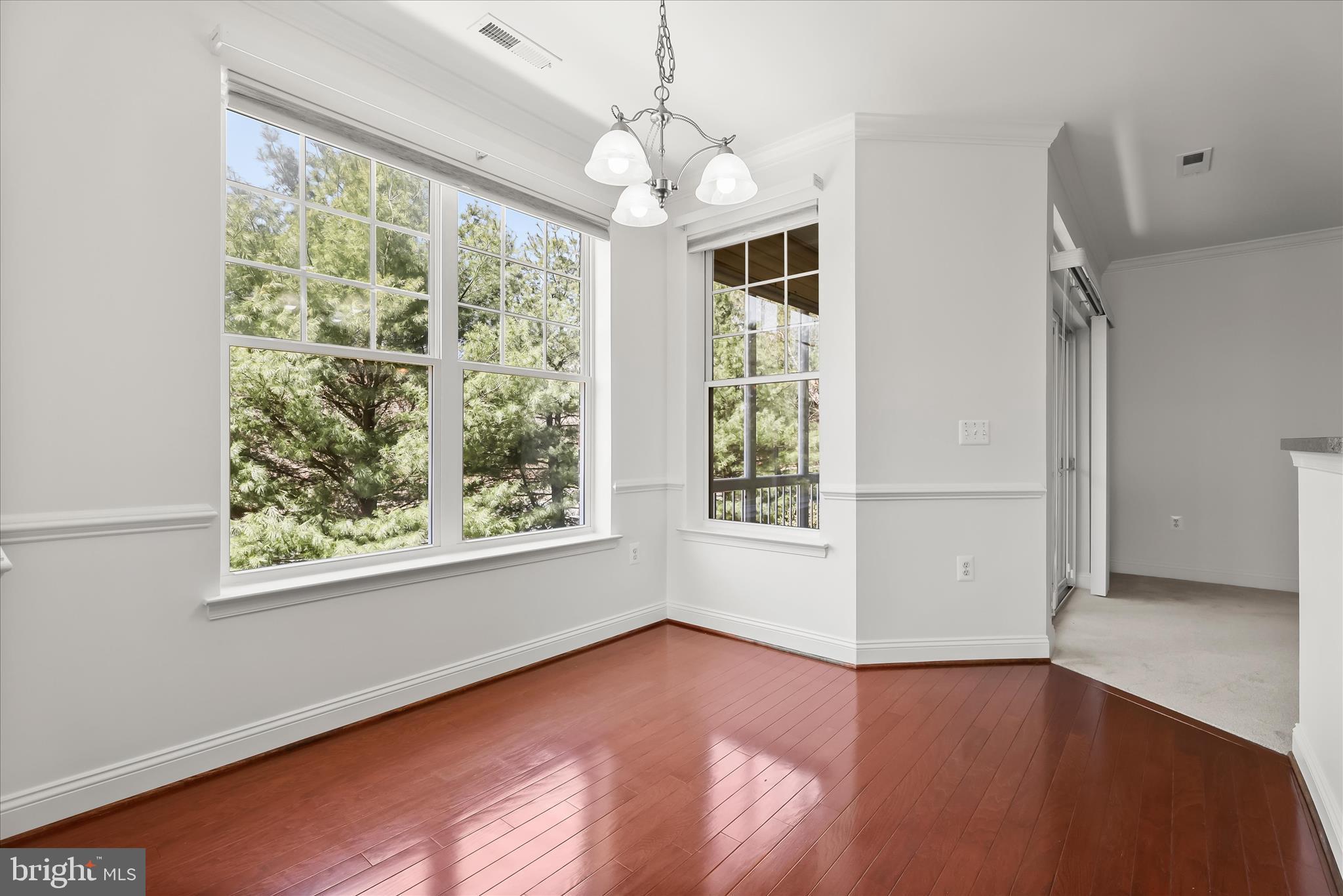 TIREE LAND CONDOMINIUMS - Residential