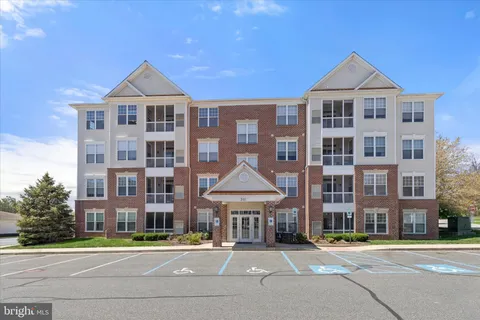 MLS: MDHR2053174