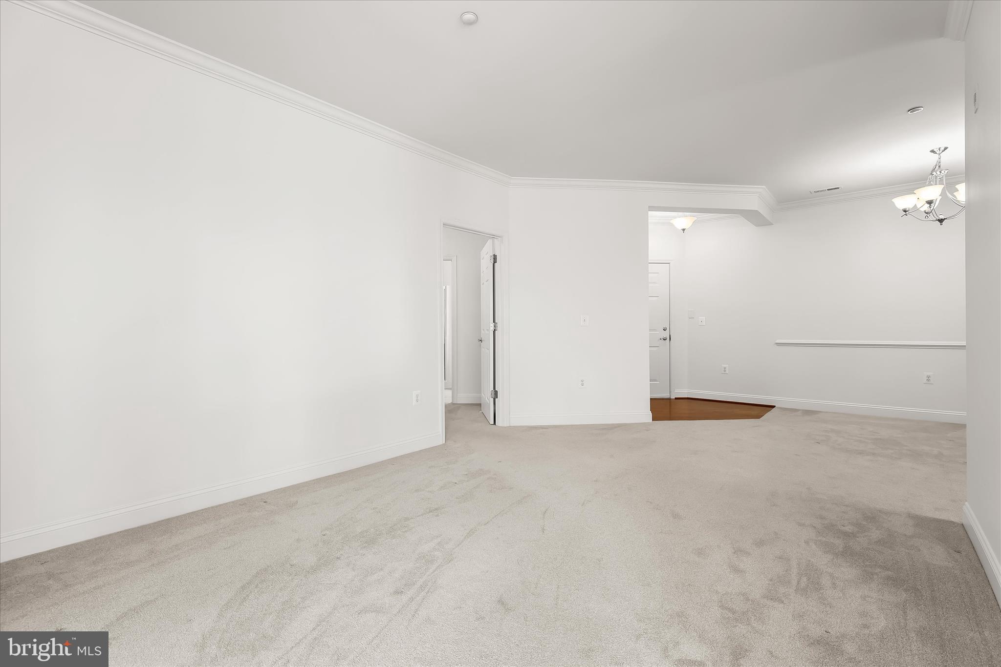 TIREE LAND CONDOMINIUMS - Residential