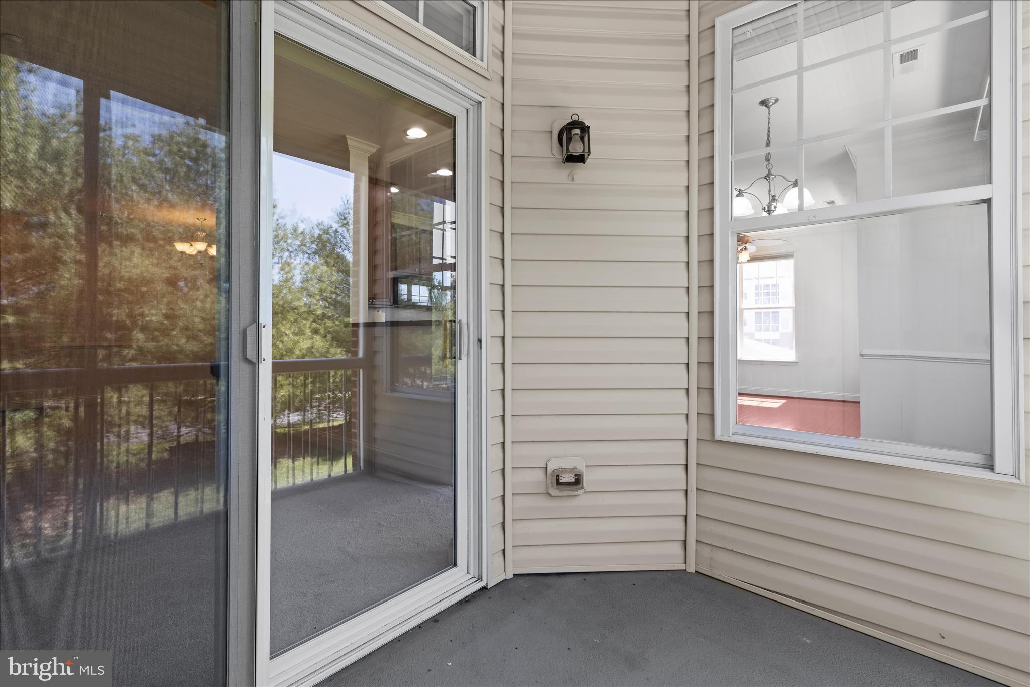 TIREE LAND CONDOMINIUMS - Residential