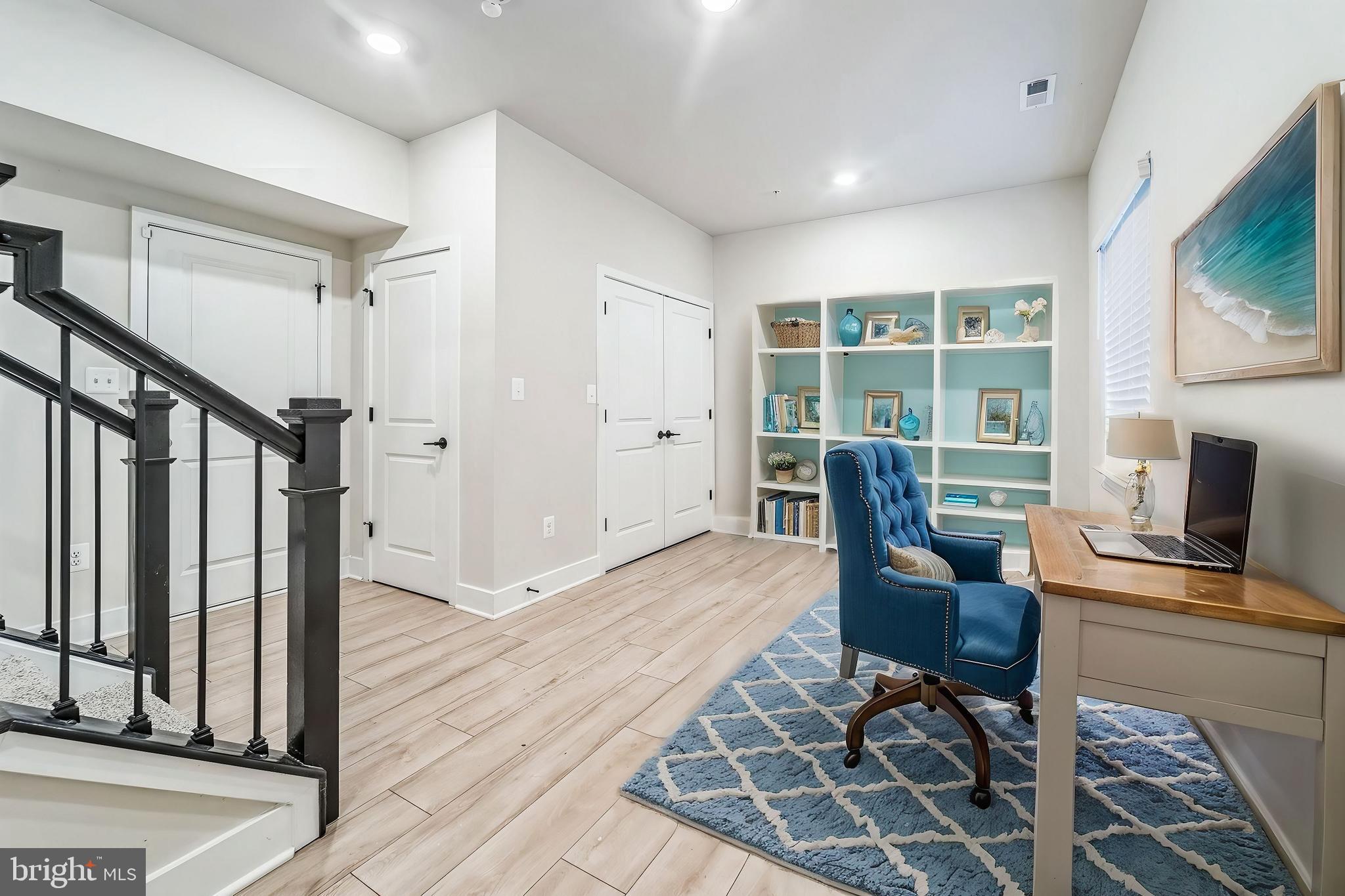 ROLAND PARK - Residential