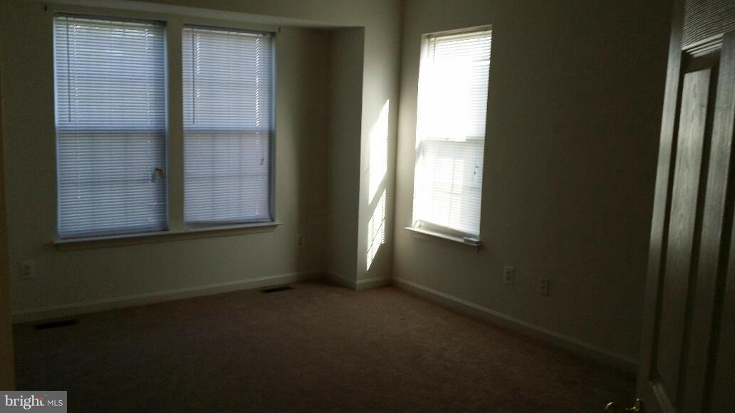 RUSSETT - Residential Lease