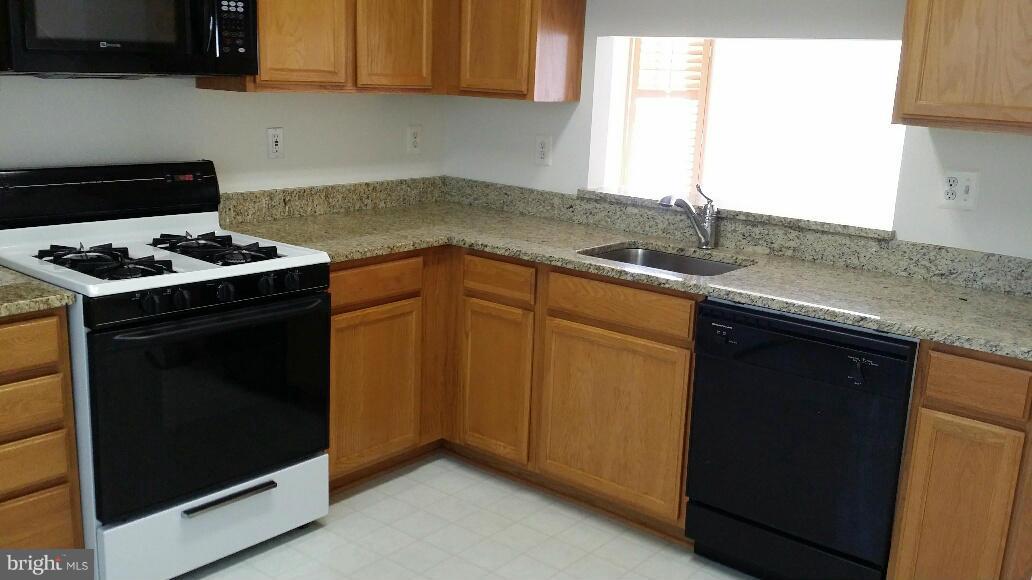 RUSSETT - Residential Lease