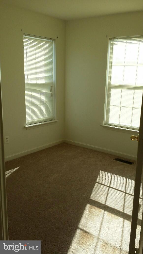 RUSSETT - Residential Lease