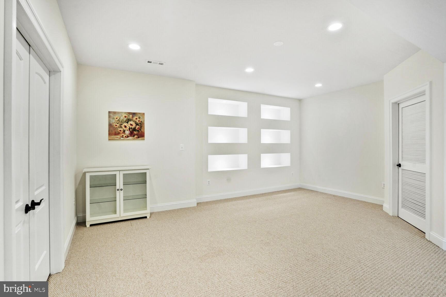 ELK RIDGE ESTATES - Residential