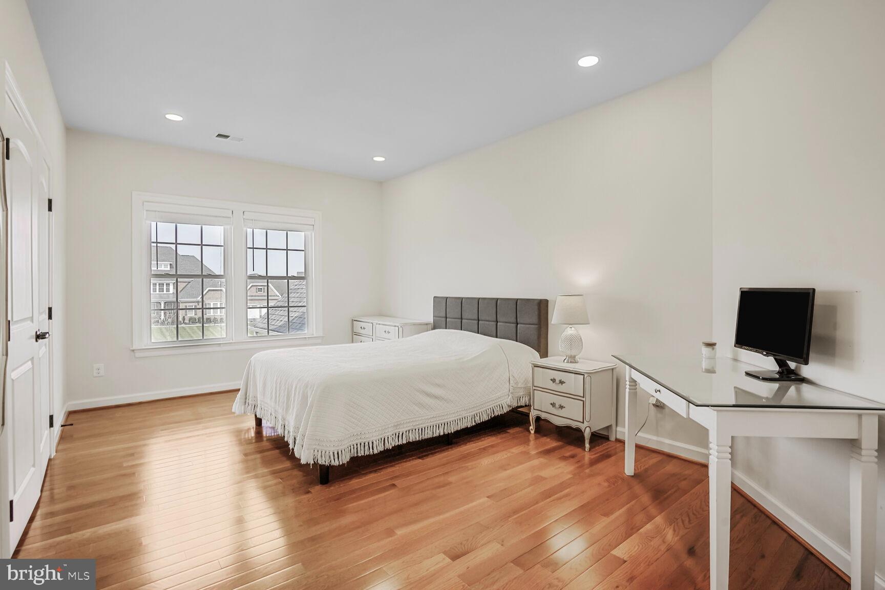 ELK RIDGE ESTATES - Residential