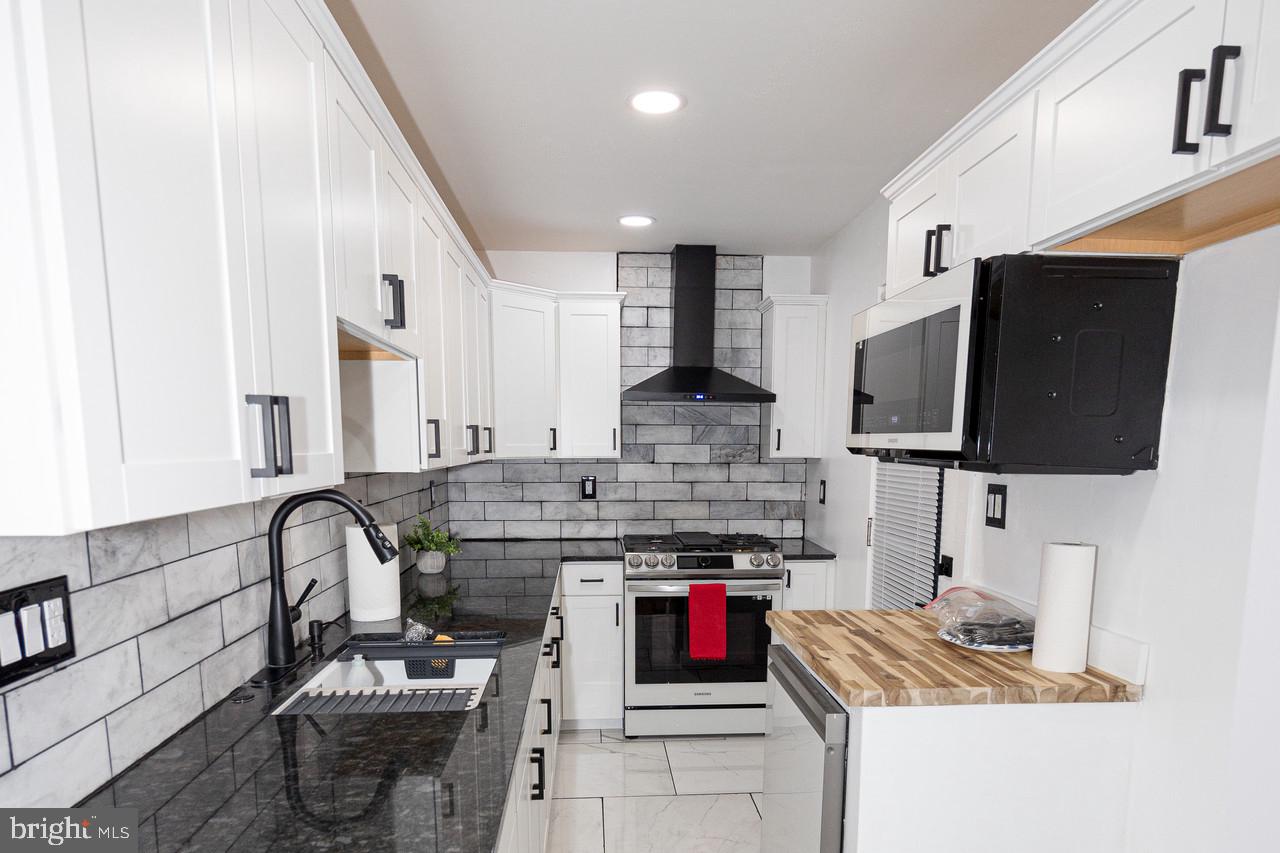 PHILADELPHIA - Residential Lease