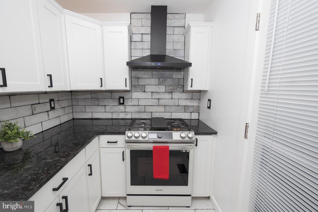 PHILADELPHIA - Residential Lease