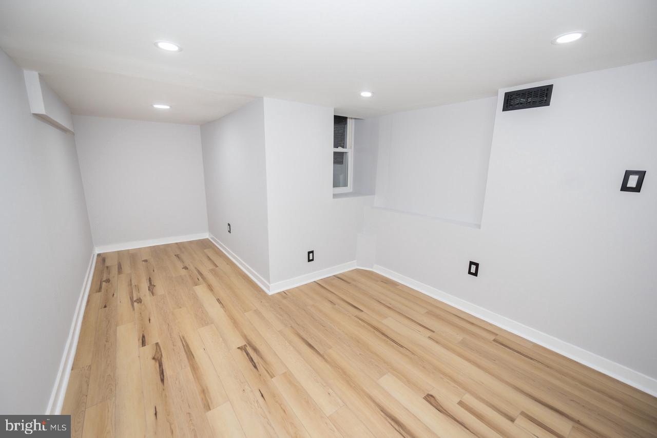 PHILADELPHIA - Residential Lease