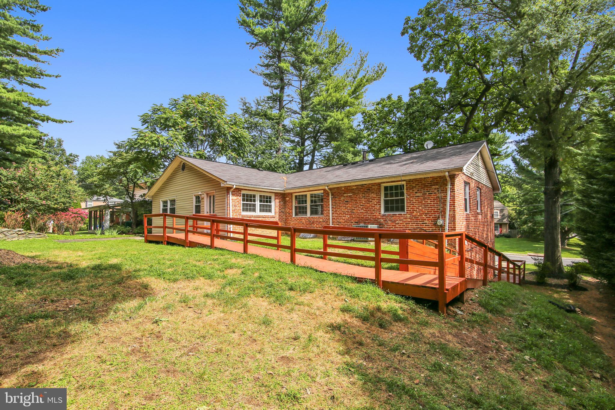 WILLERBURN ACRES - Residential Lease