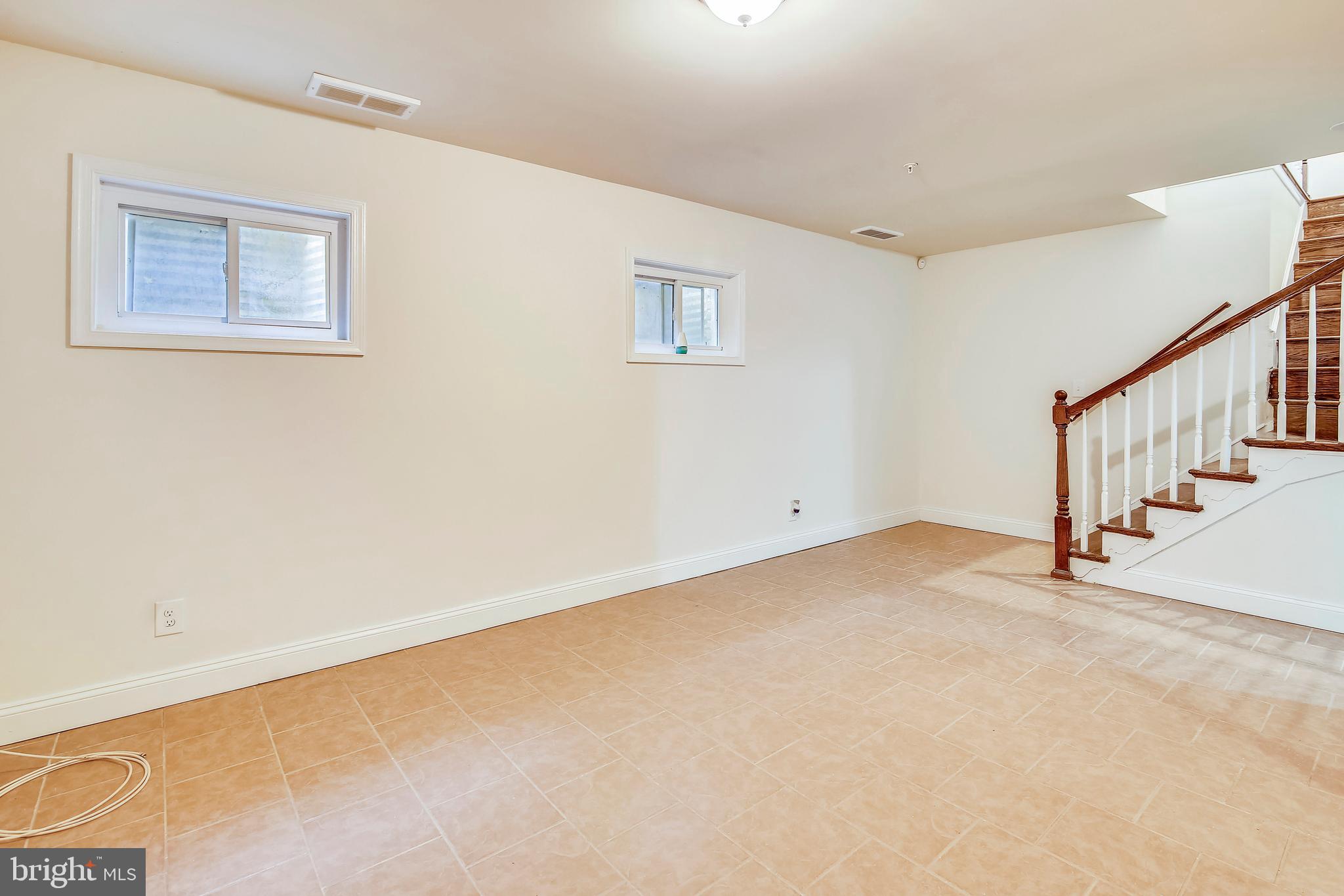 WILLERBURN ACRES - Residential Lease