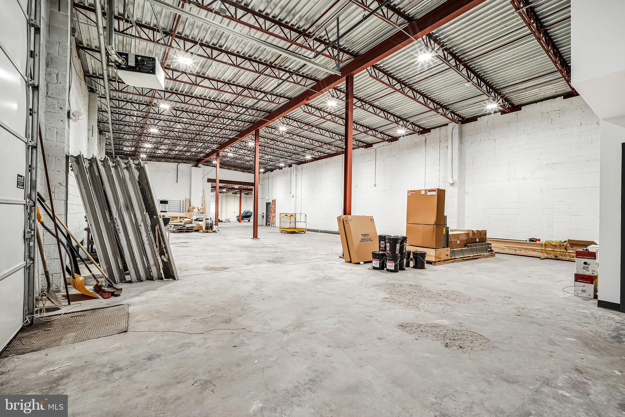 SOMERTON - Commercial Lease